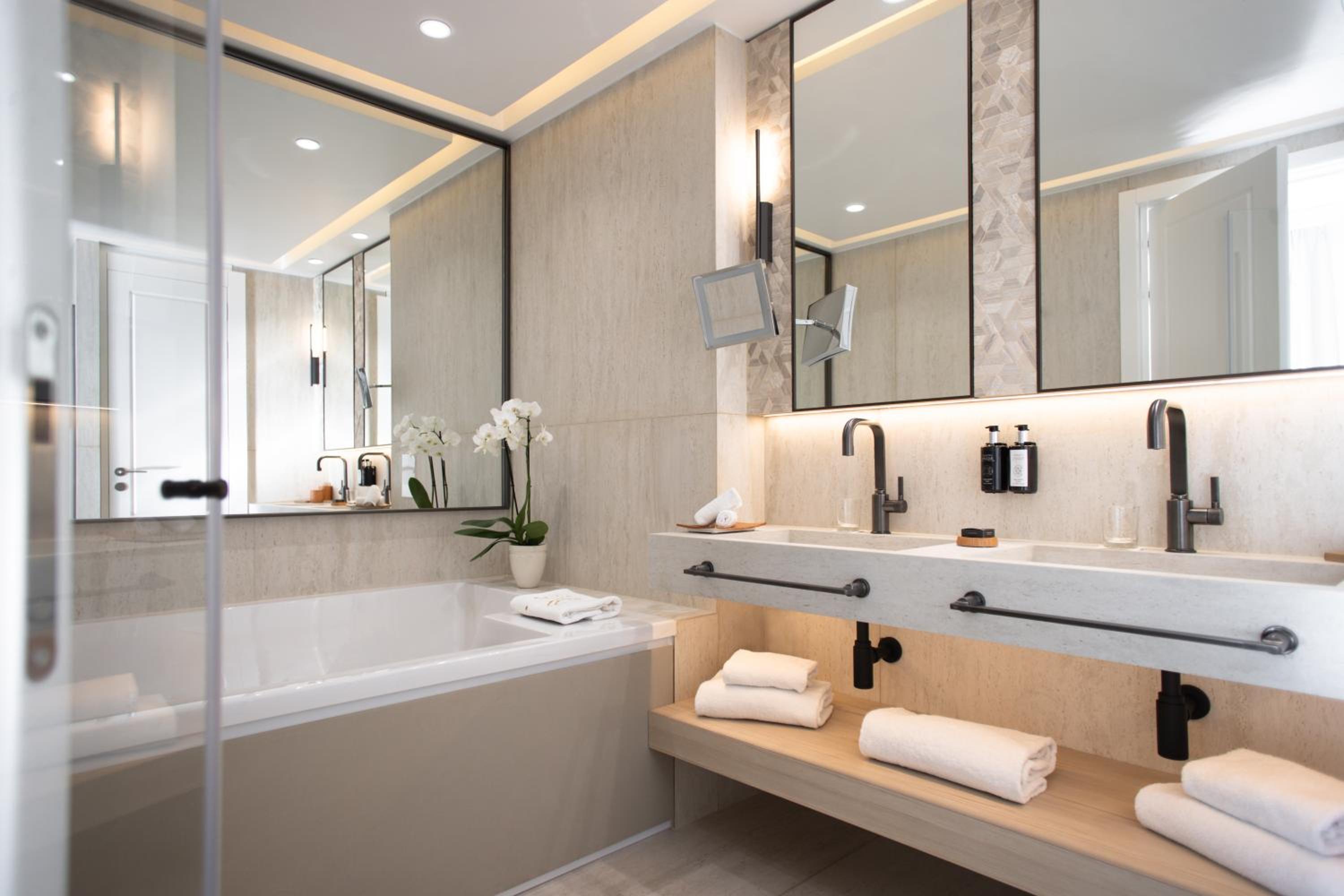 Superior Suite with Sea View