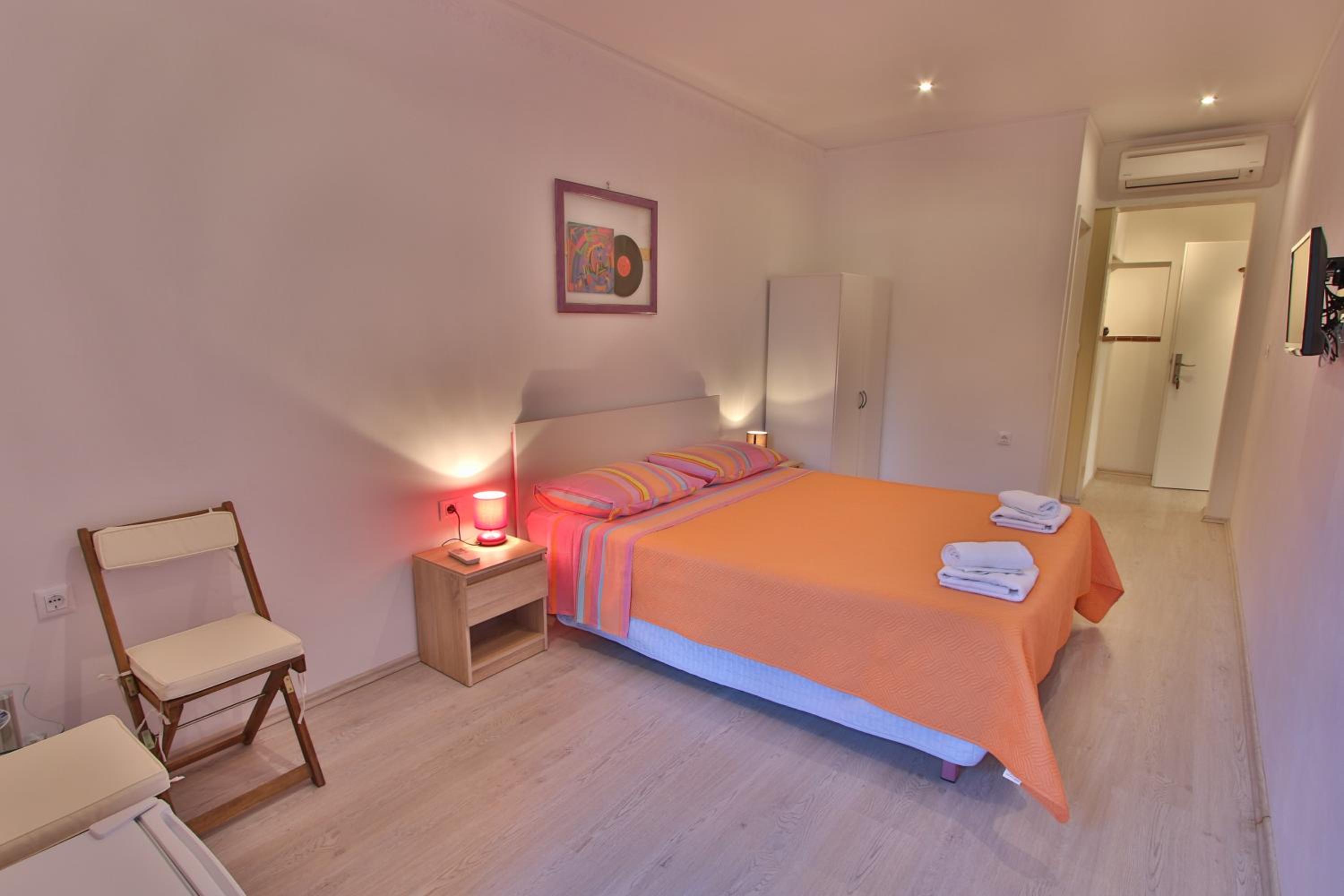 Classic Double Room with Balcony and Garden view photo 3
