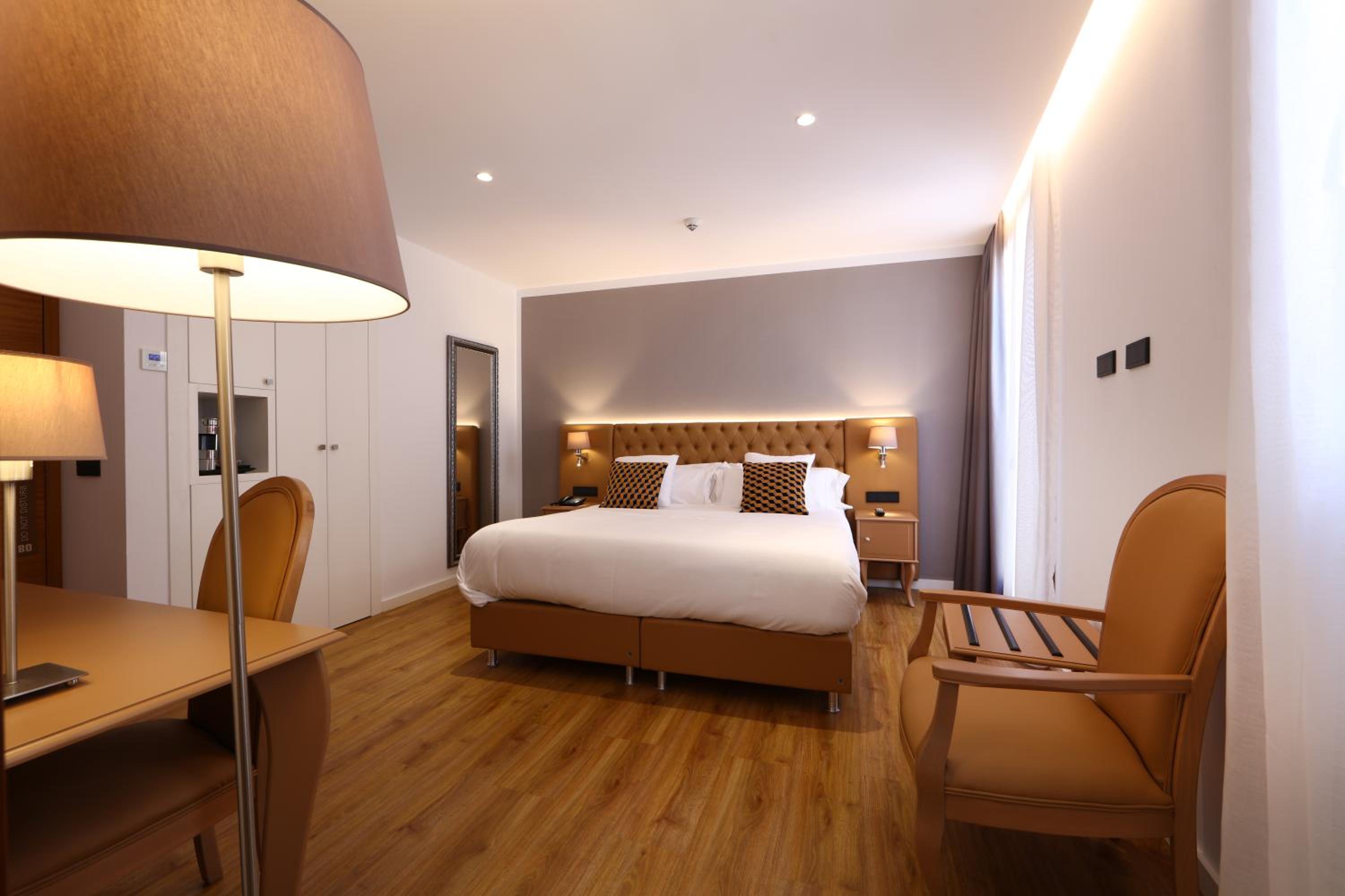 Deluxe Double Room photo 2