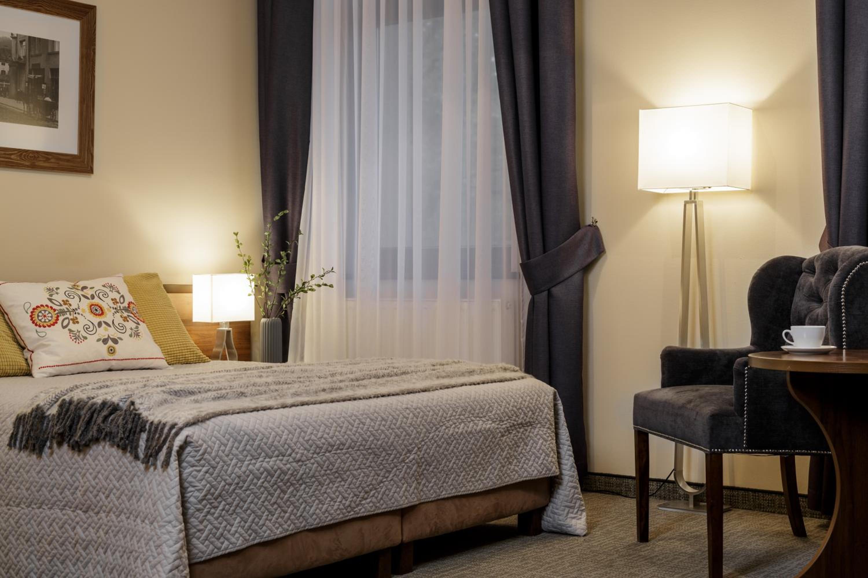 Double Room - Photo 11