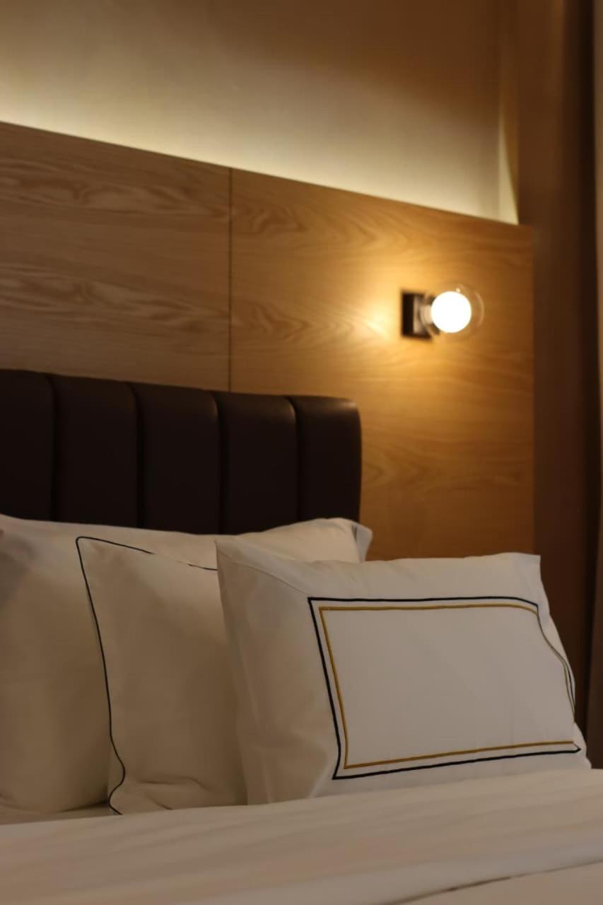 Executive Suite photo 2