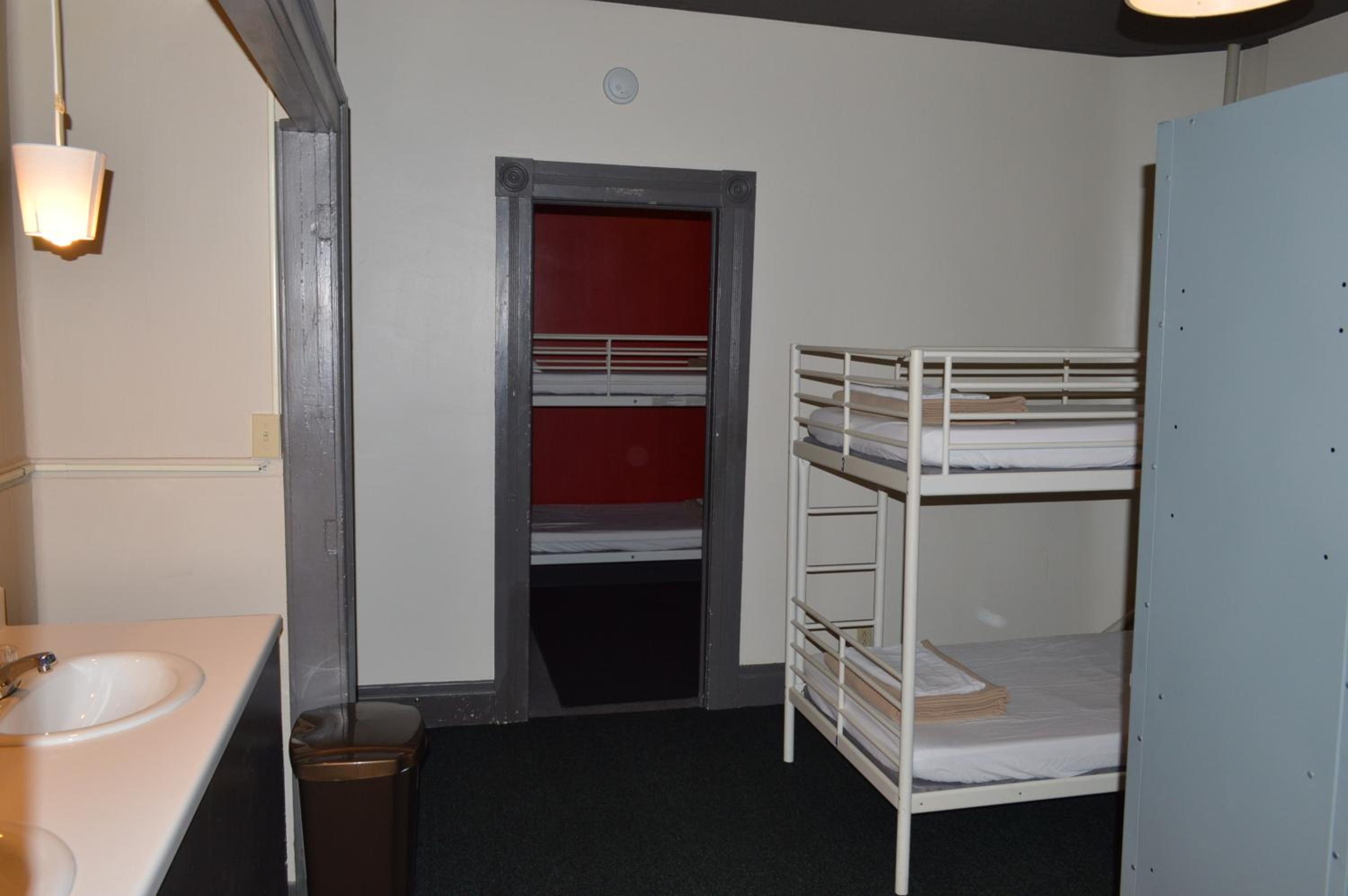 Single Bed in Mixed Dormitory Room photo 1
