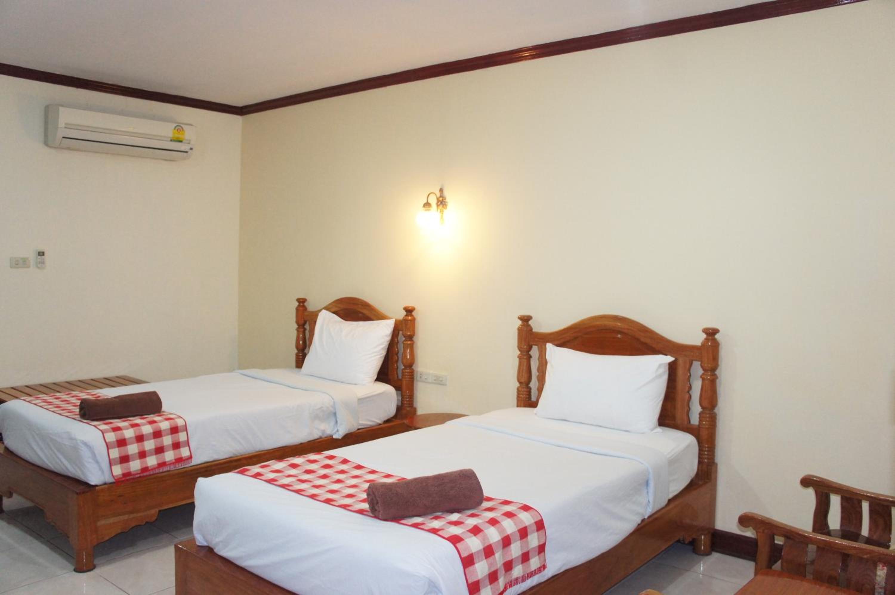 Standard Twin Room photo 2