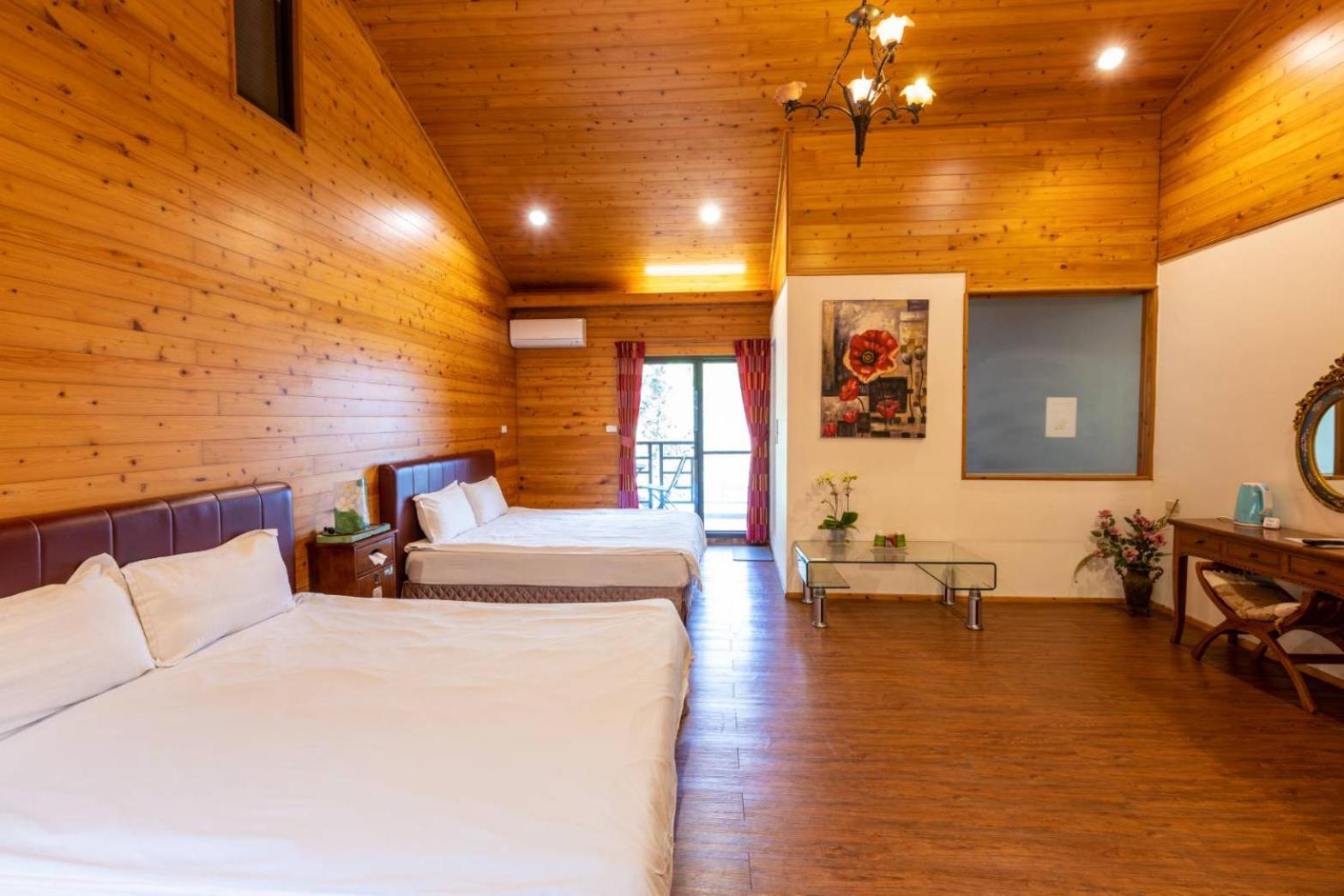 Quadruple Room with Balcony photo 1