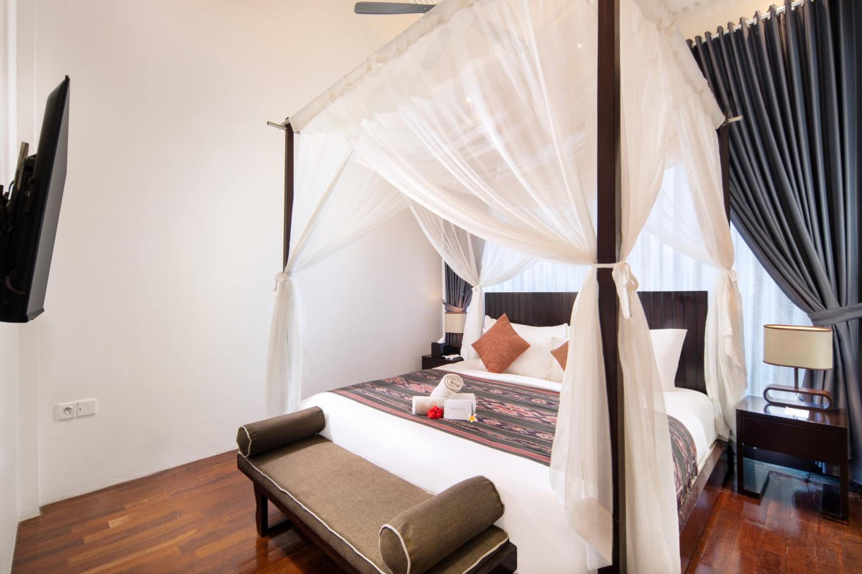 Suite with Private Pool photo 1