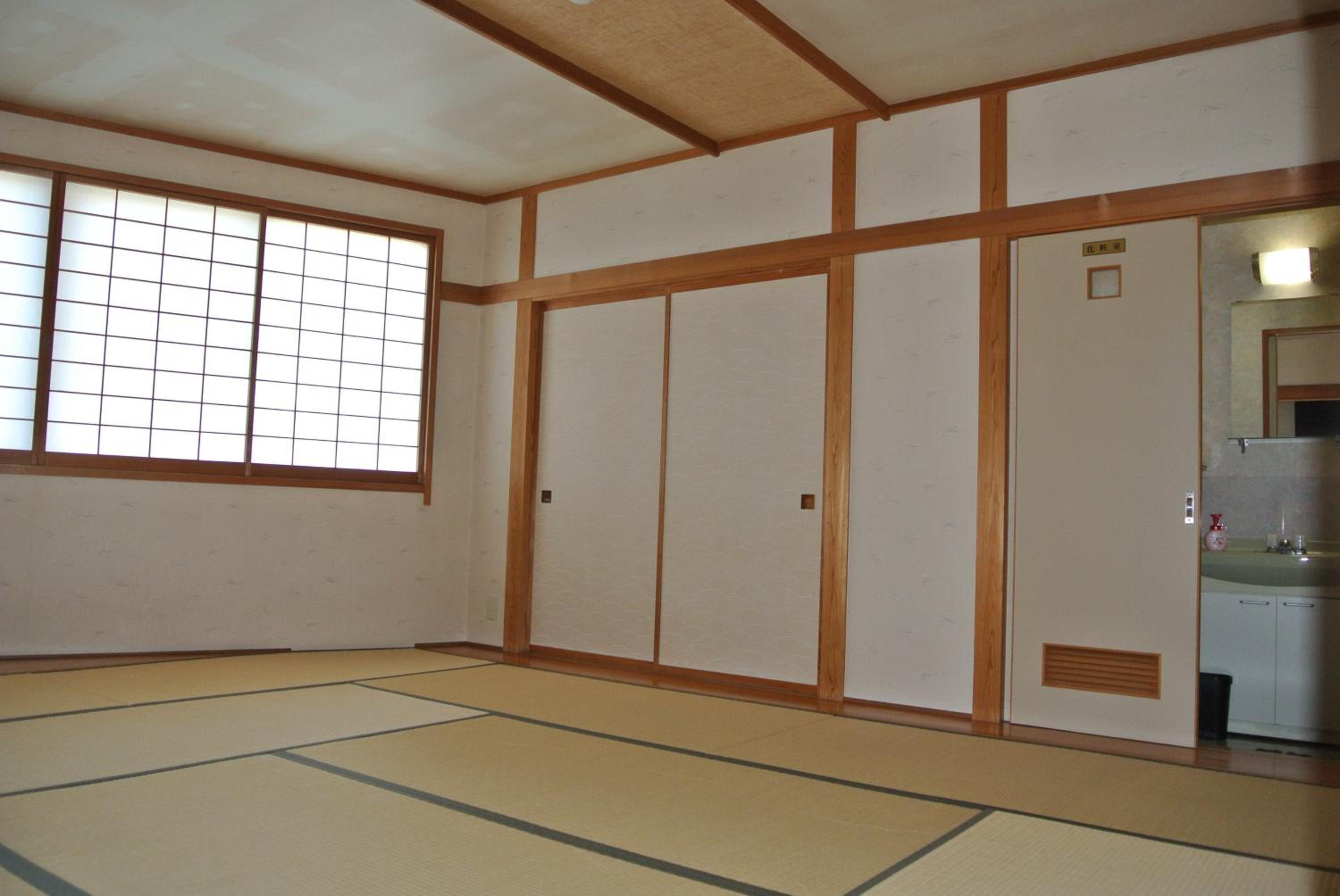 Superior Japanese-Style Room with shared bathroom