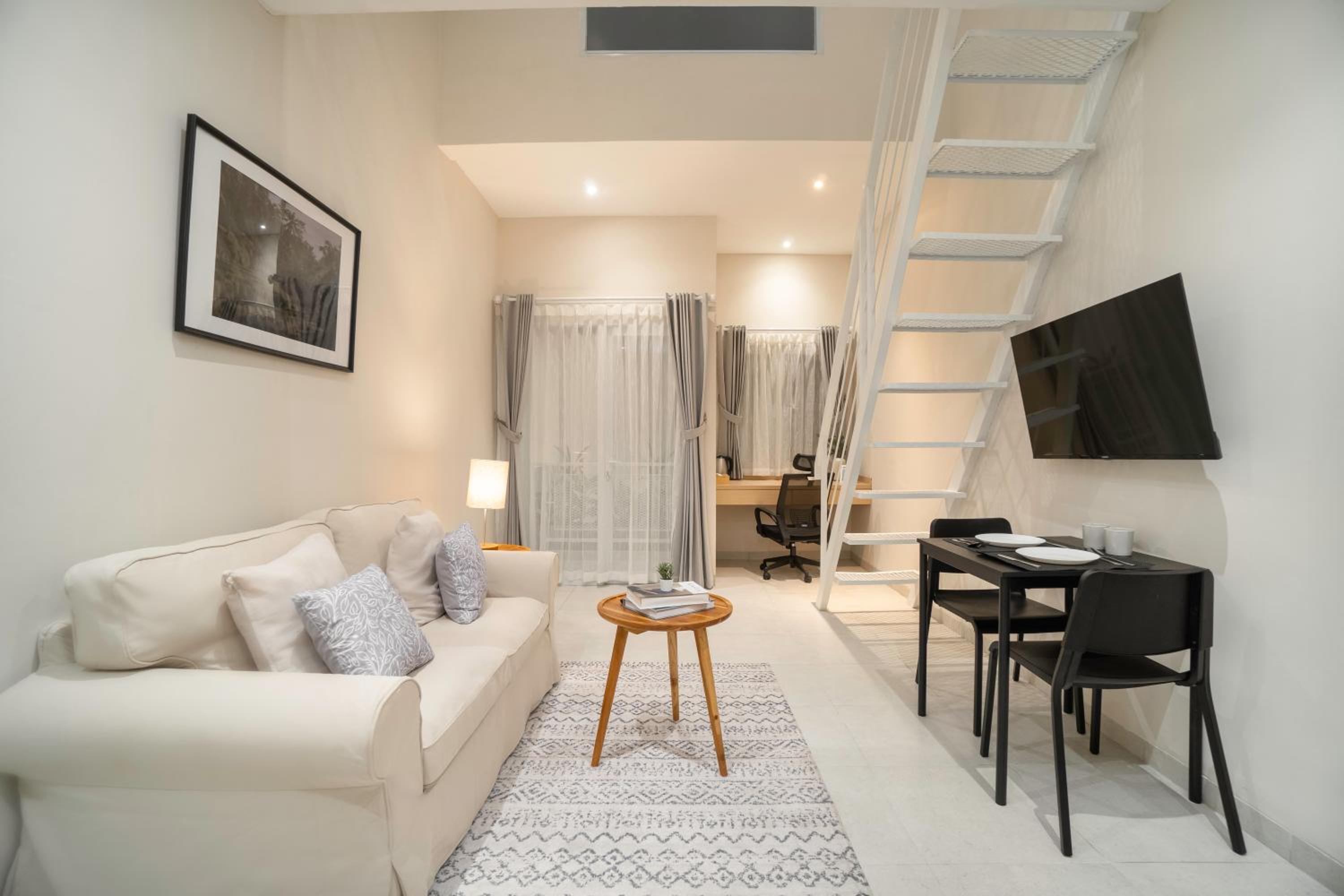 Deluxe Family Suite photo 2