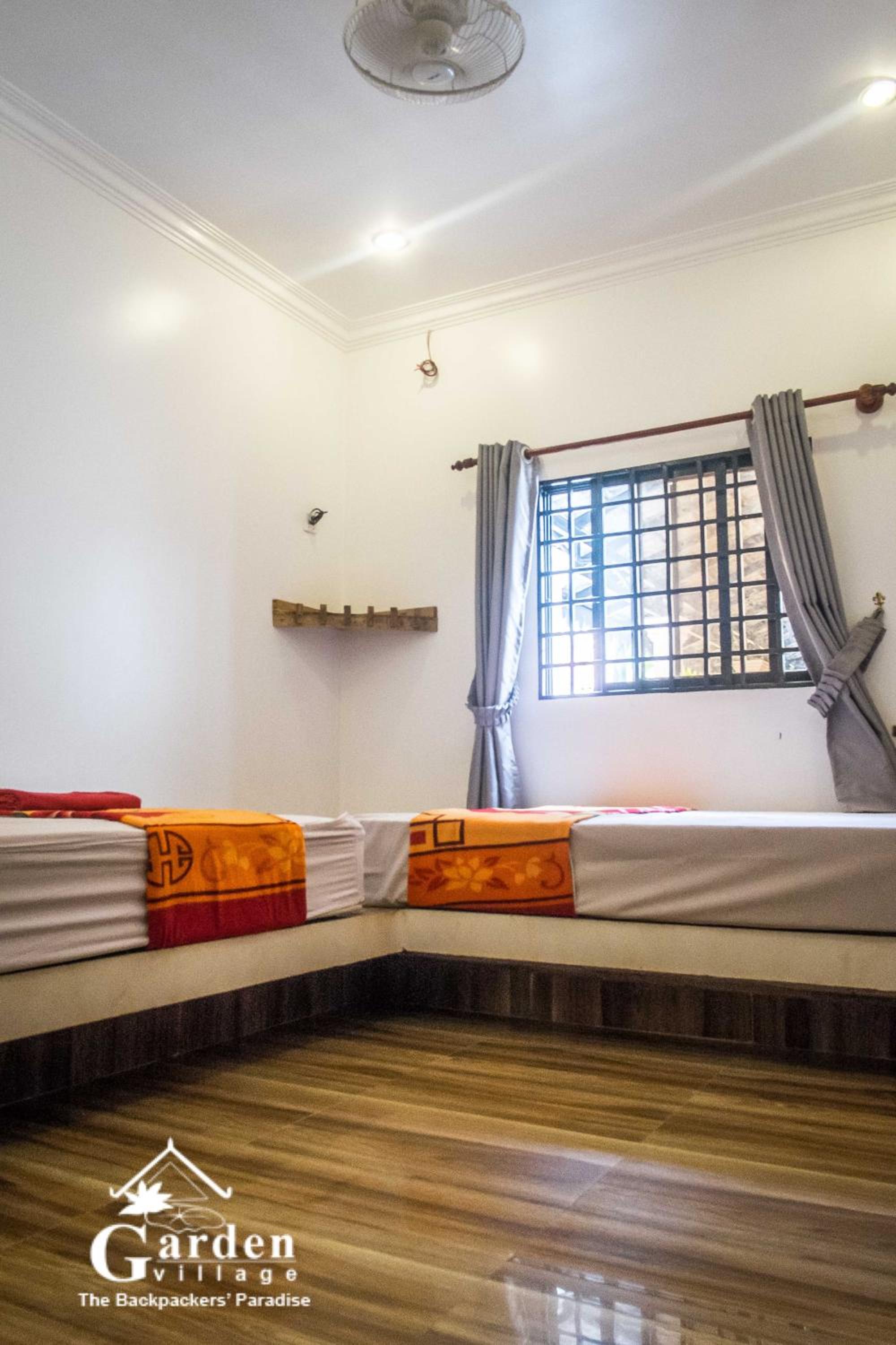 Budget Twin Room - Photo 3