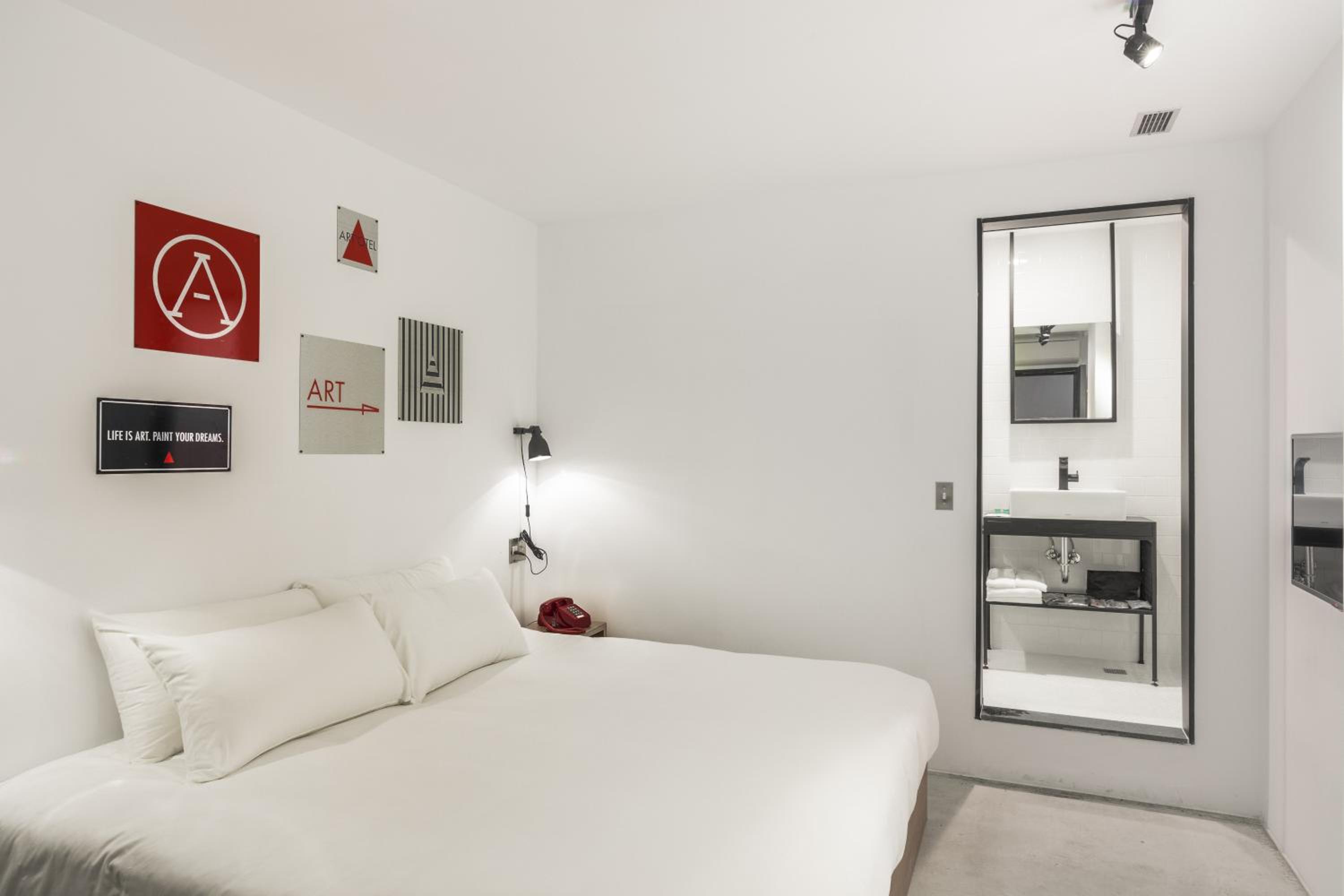 Medium Double Room - No Window