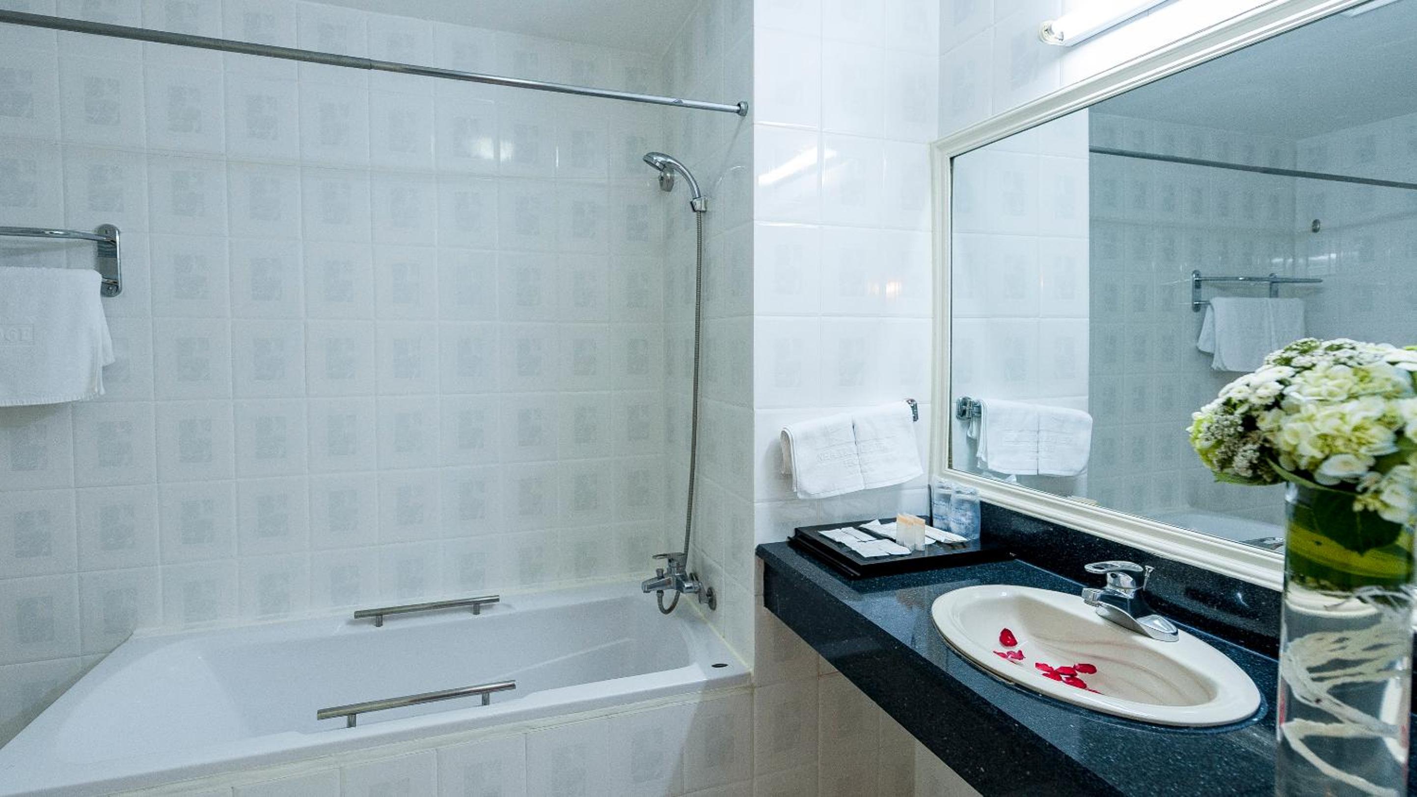 Suite with Ocean View - Photo 8