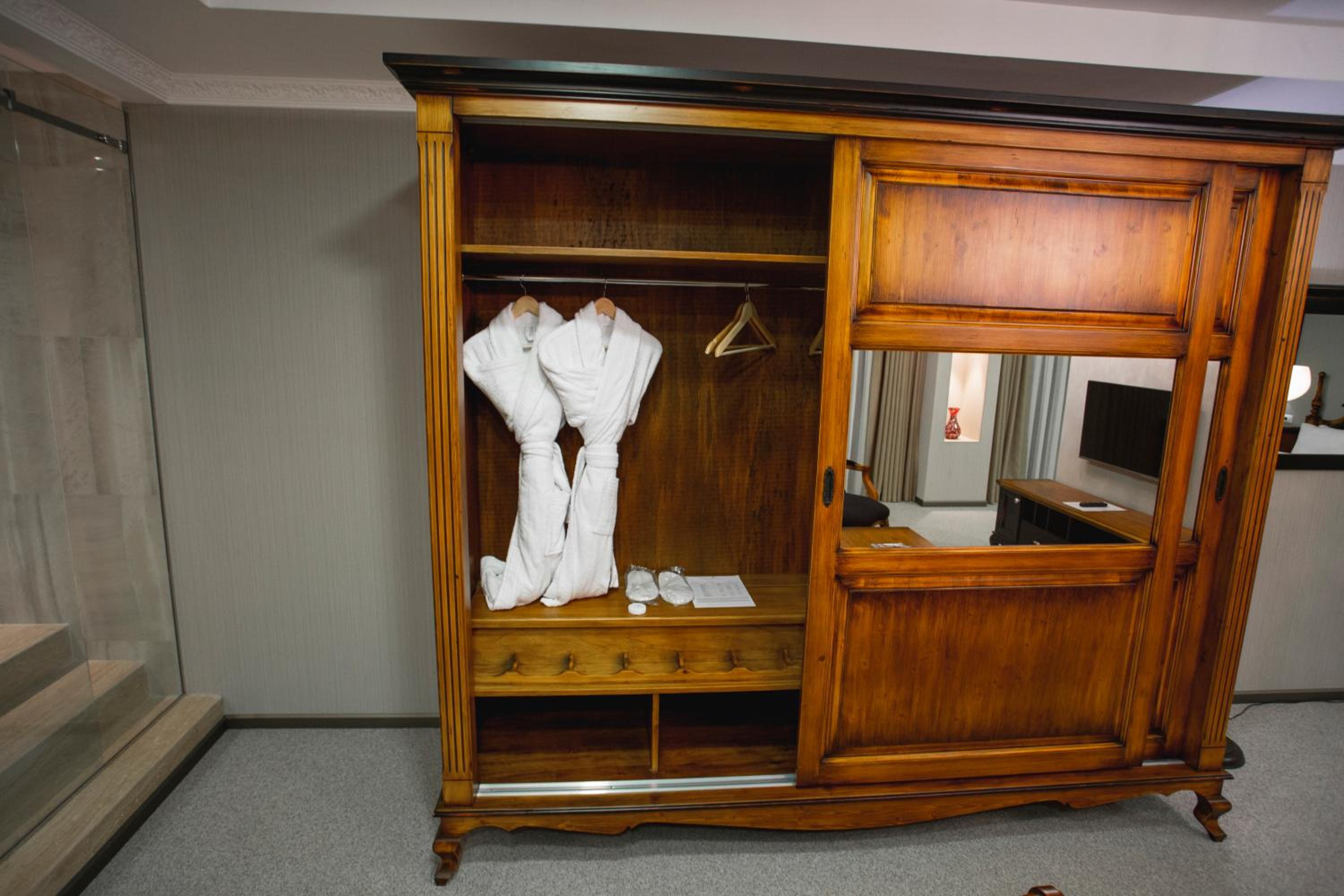 King Suite
