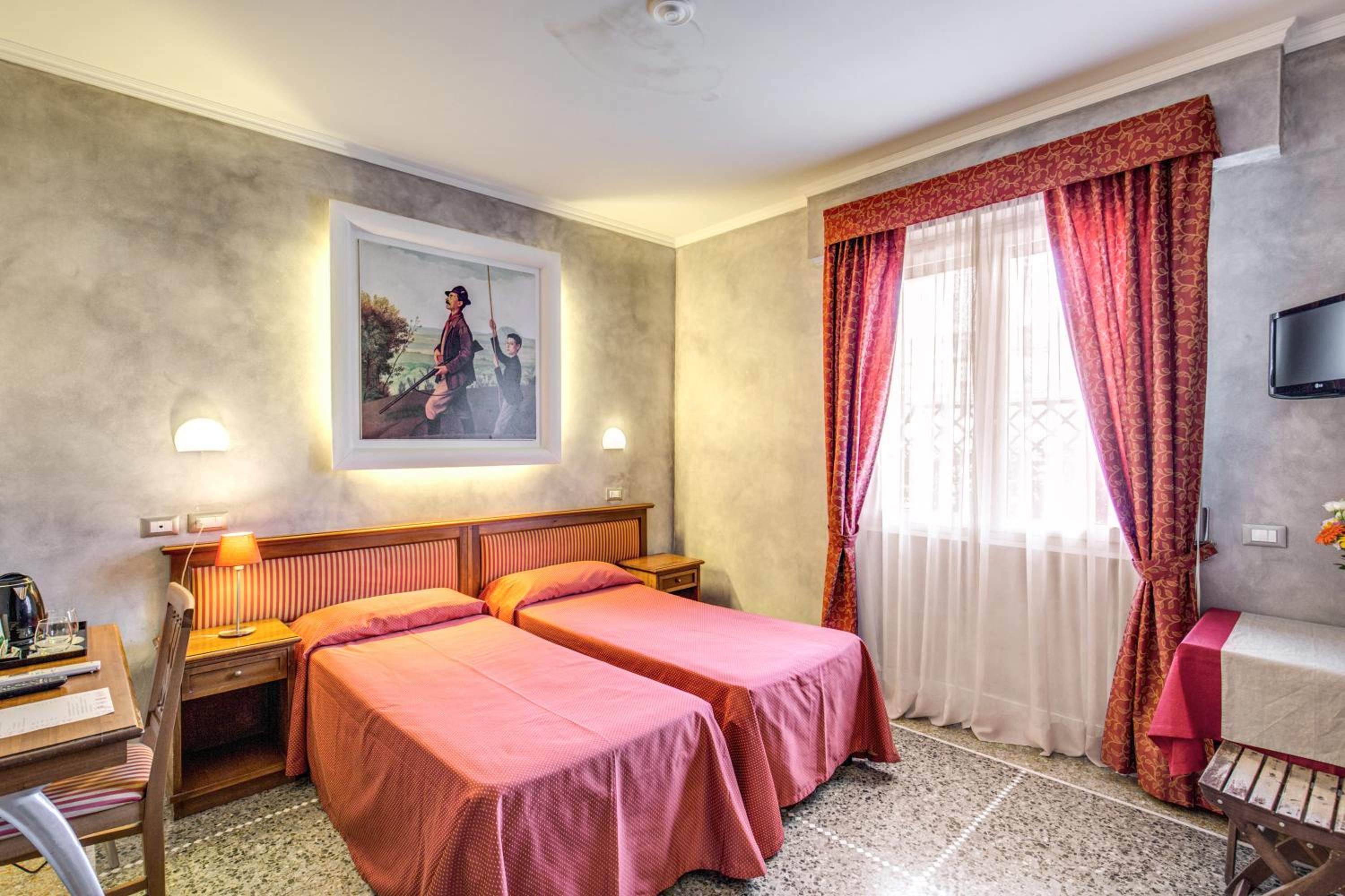 Double Or Twin Room photo 2