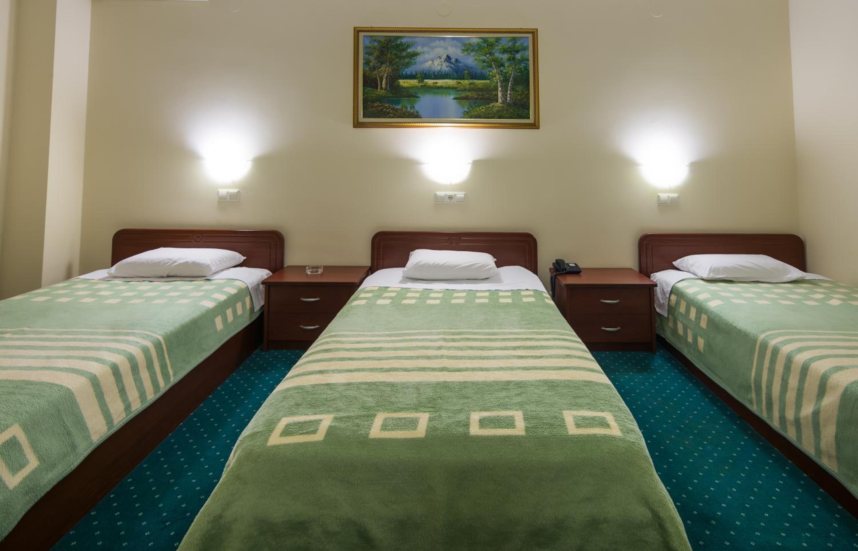 Classic Triple Room - Photo 2