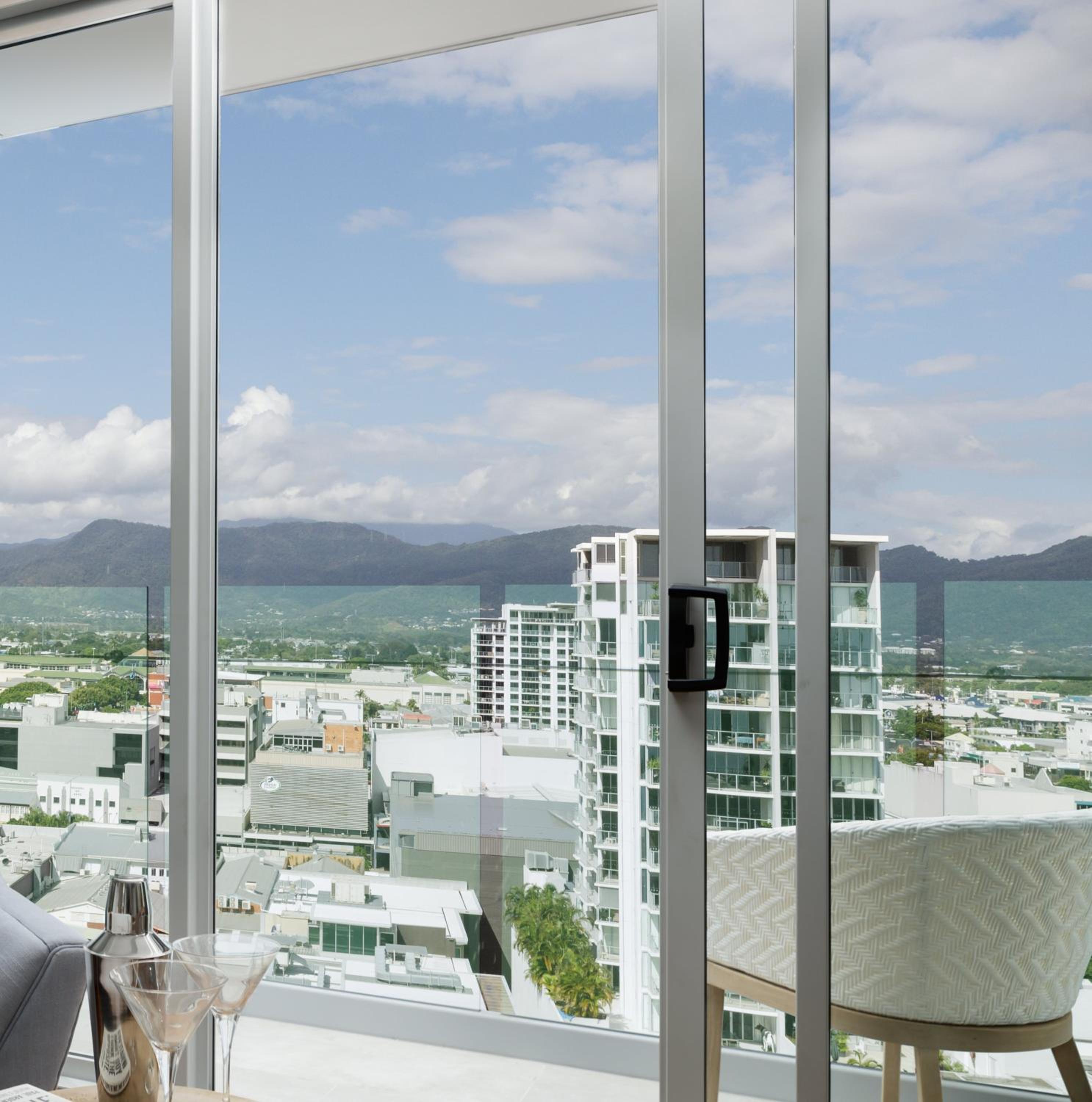 Urban Balcony King - Photo 5