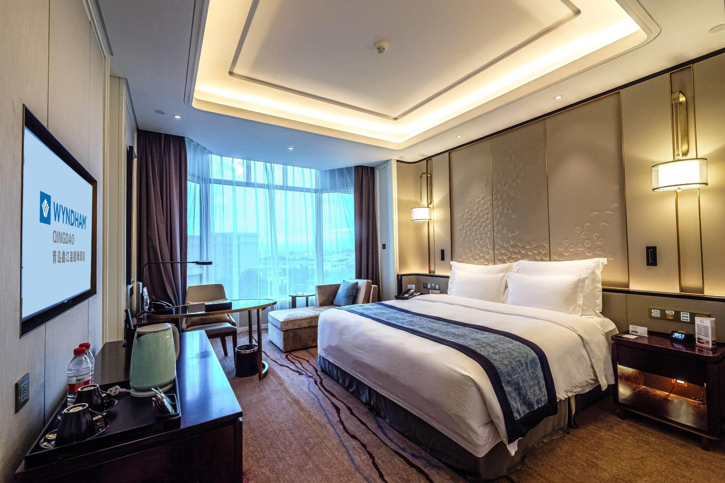 Deluxe garden view room with king Bed  - Photo 1