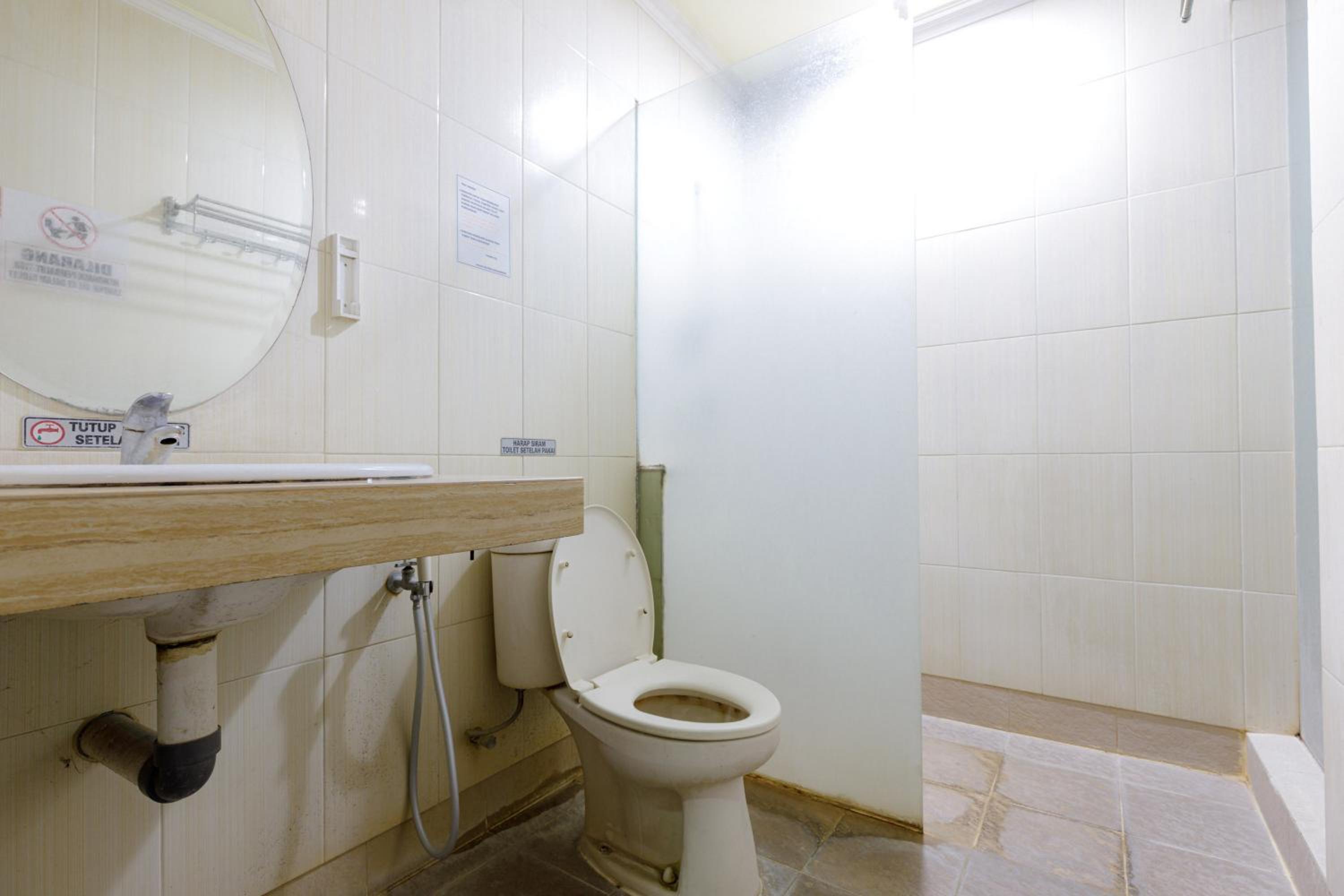 Double Room - Photo 9