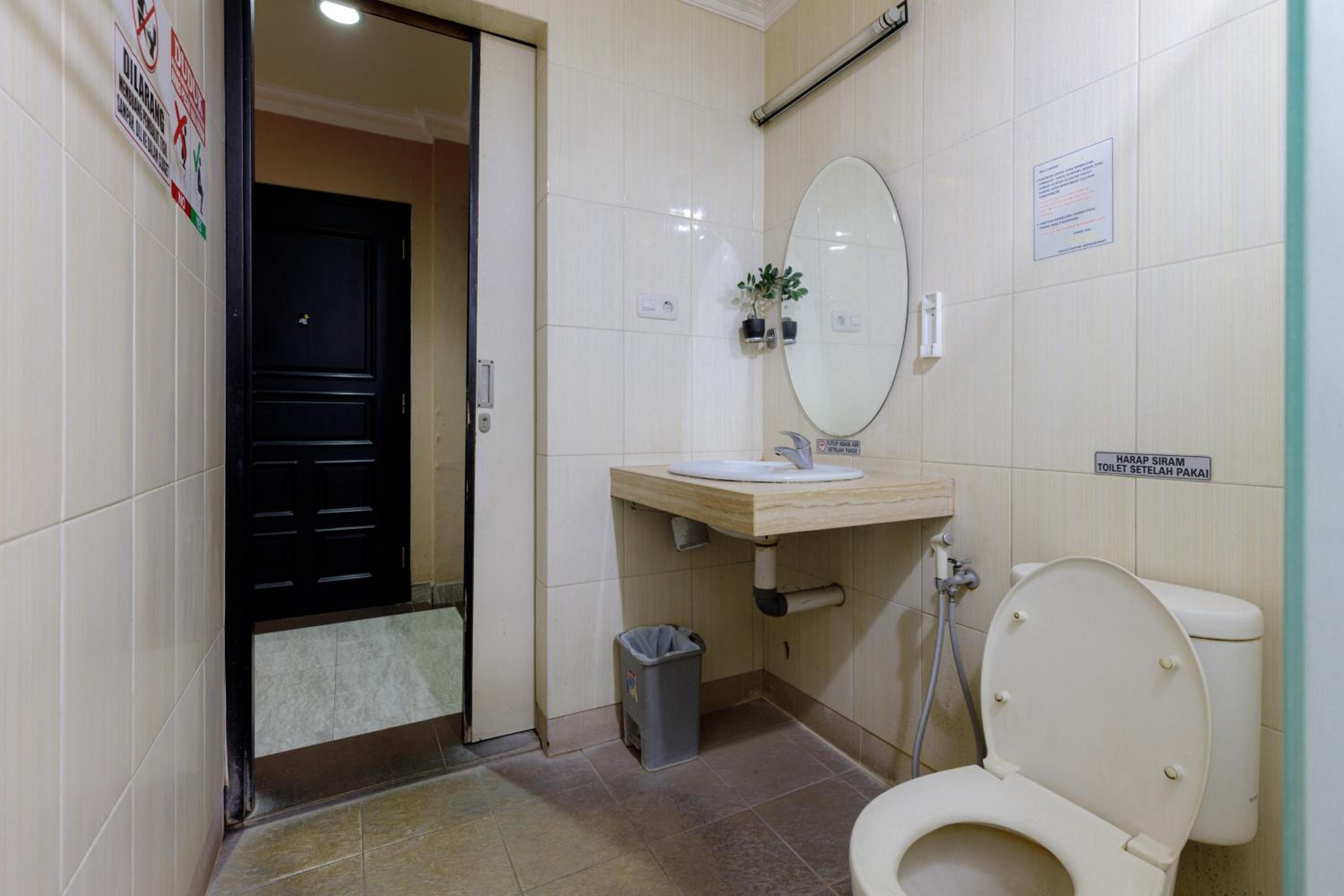 Double Room - Photo 6