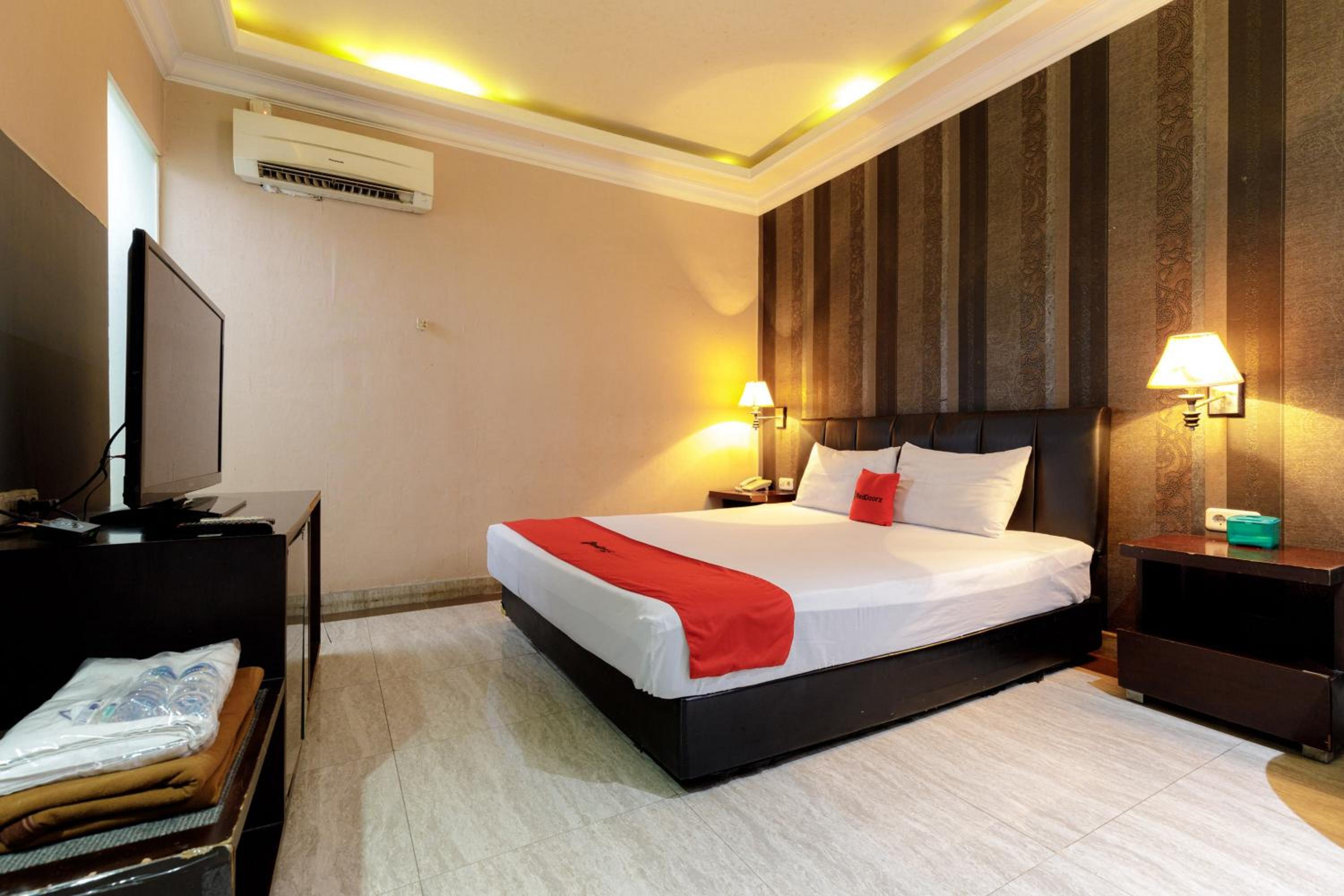 Double Room - Photo 12