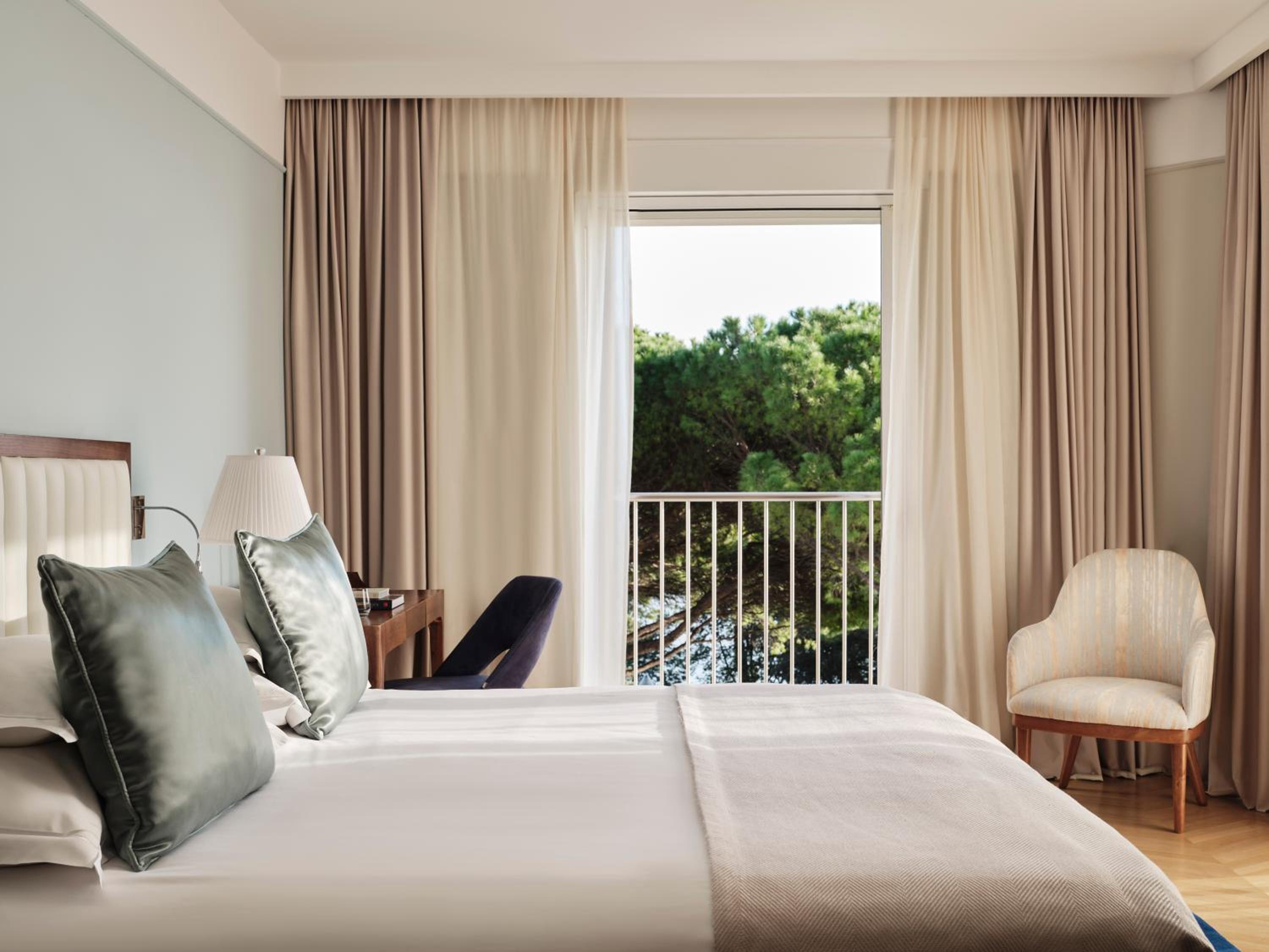 Superior Double Room with Sofa - Photo 1