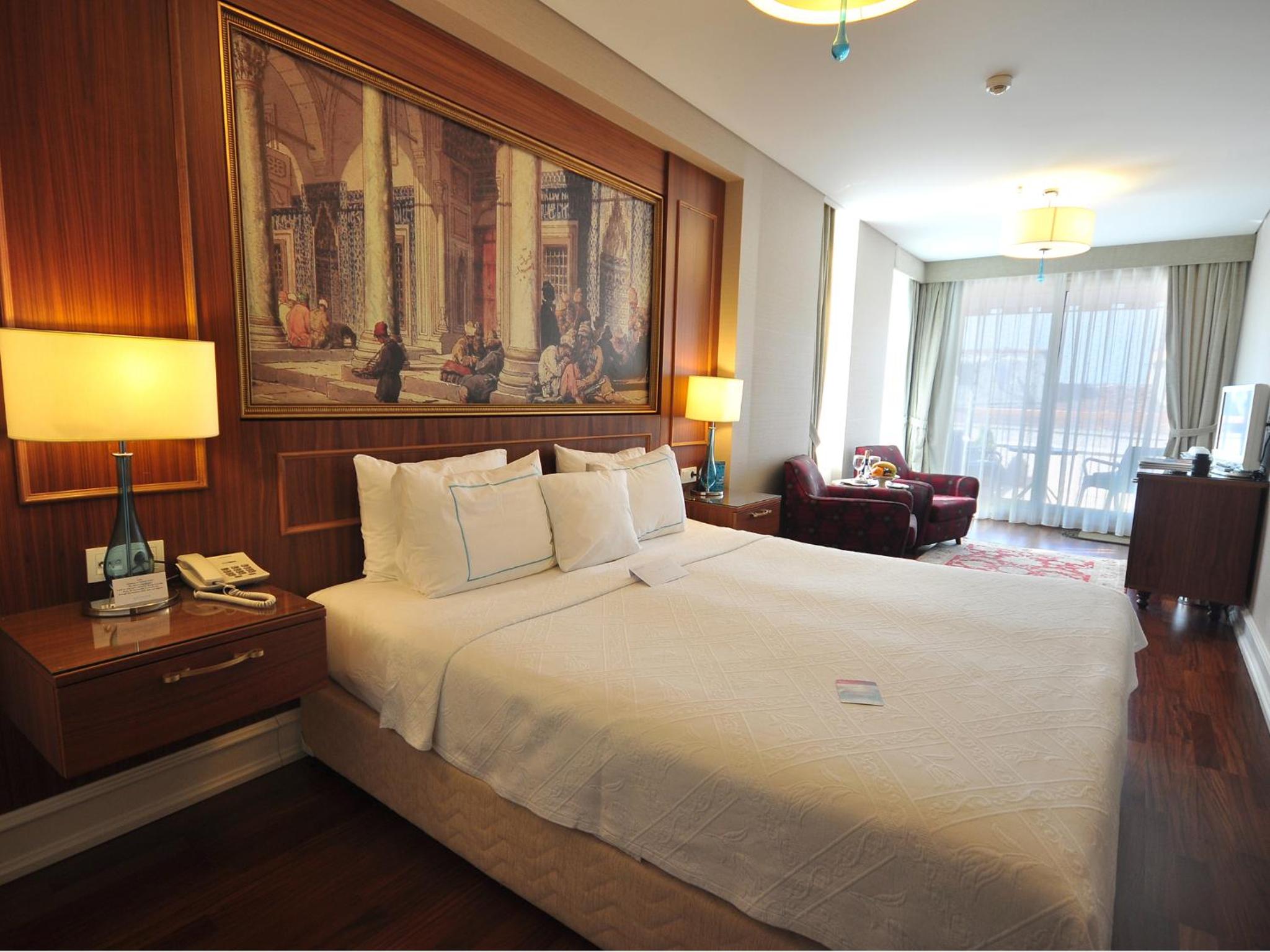Superior Double or Twin Room with Balcony photo 3
