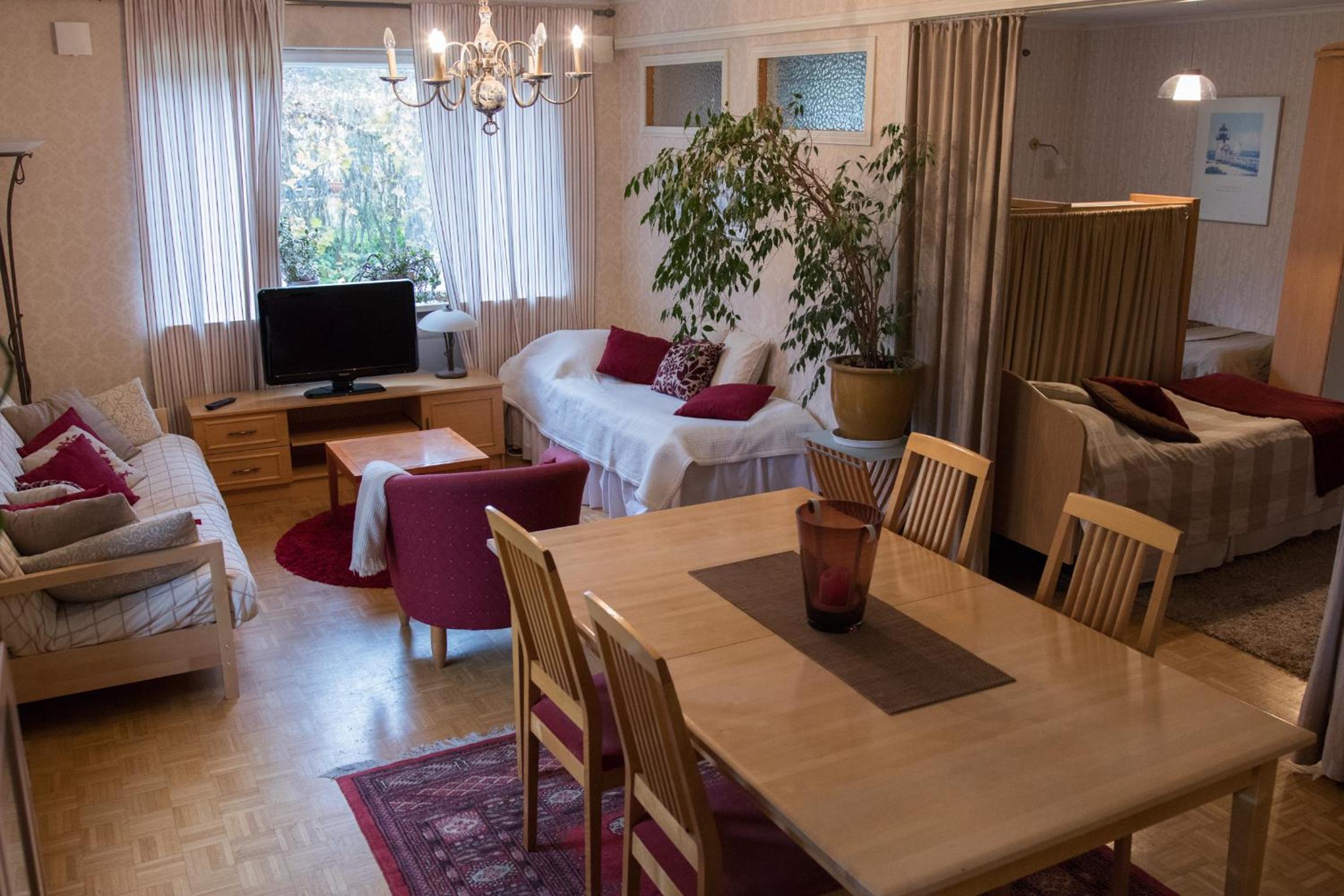 Family Room with Sauna photo 1