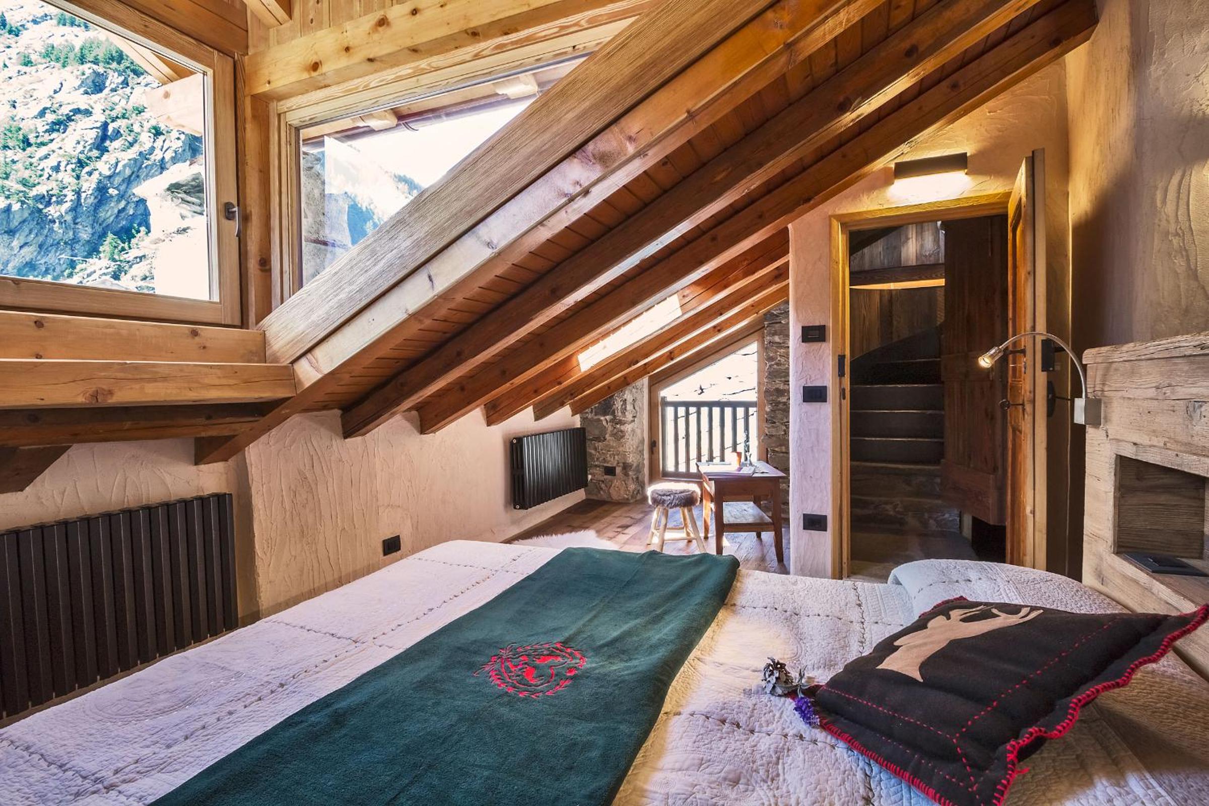 Suite - Vue sur Montagne
