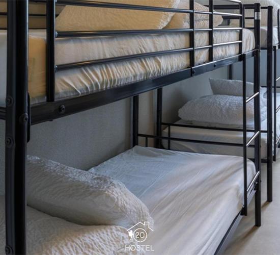 Bed in 8-Bed Mixed Dormitory Room photo 2