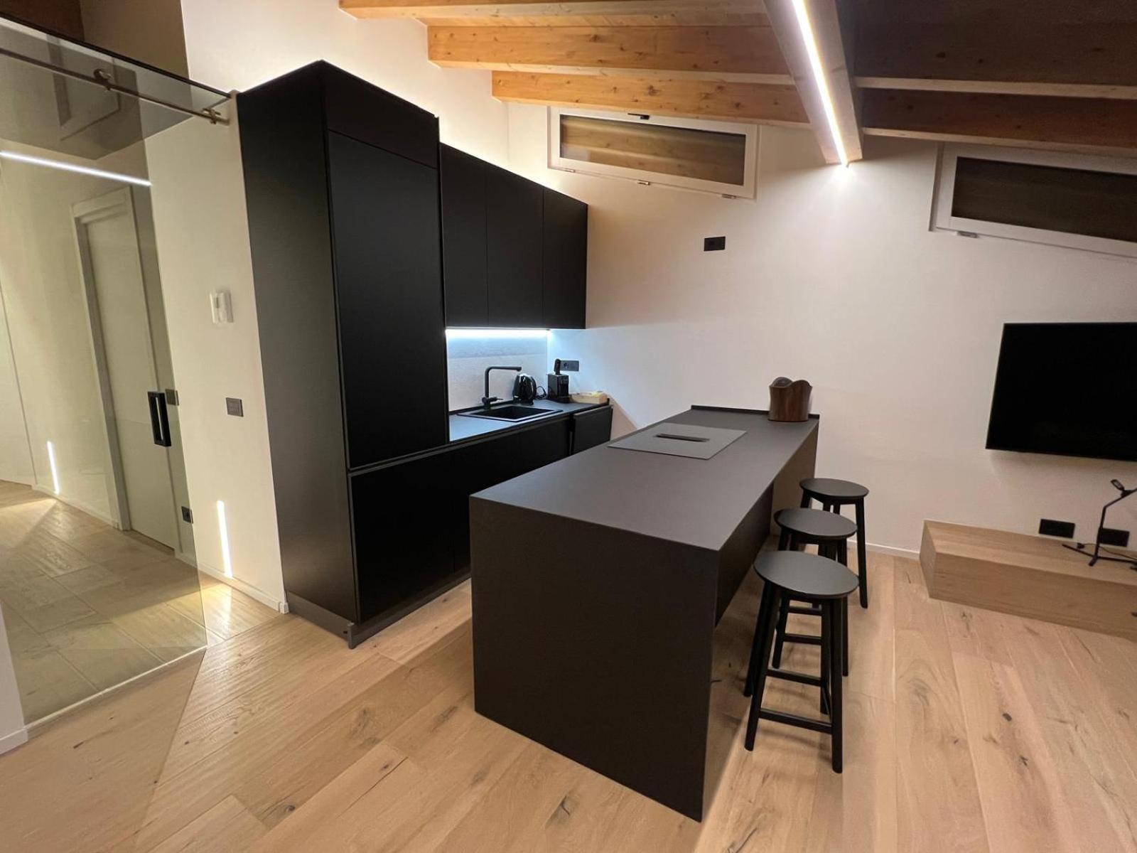 Three-Bedroom Deluxe Apartment