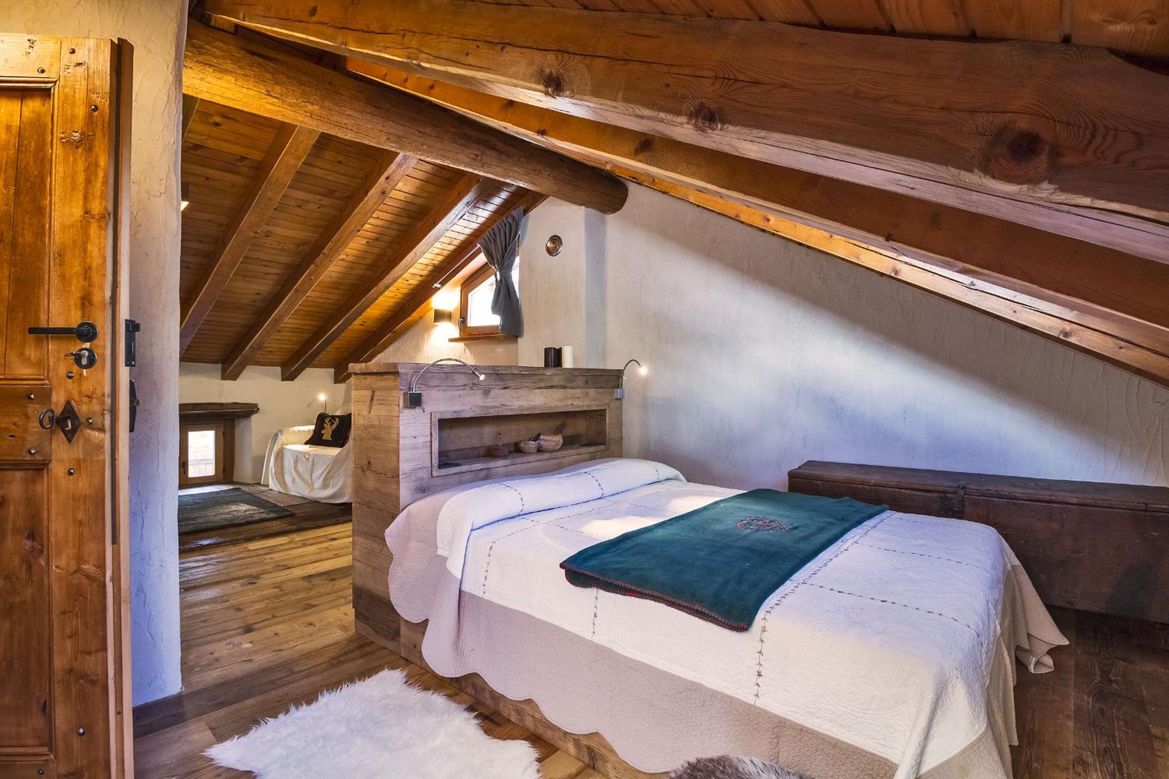 Suite with Mountain View photo 2