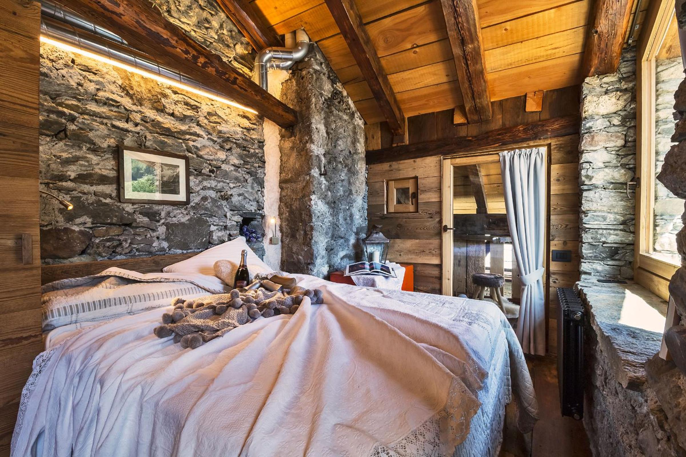 Junior Suite with Balcony photo 2