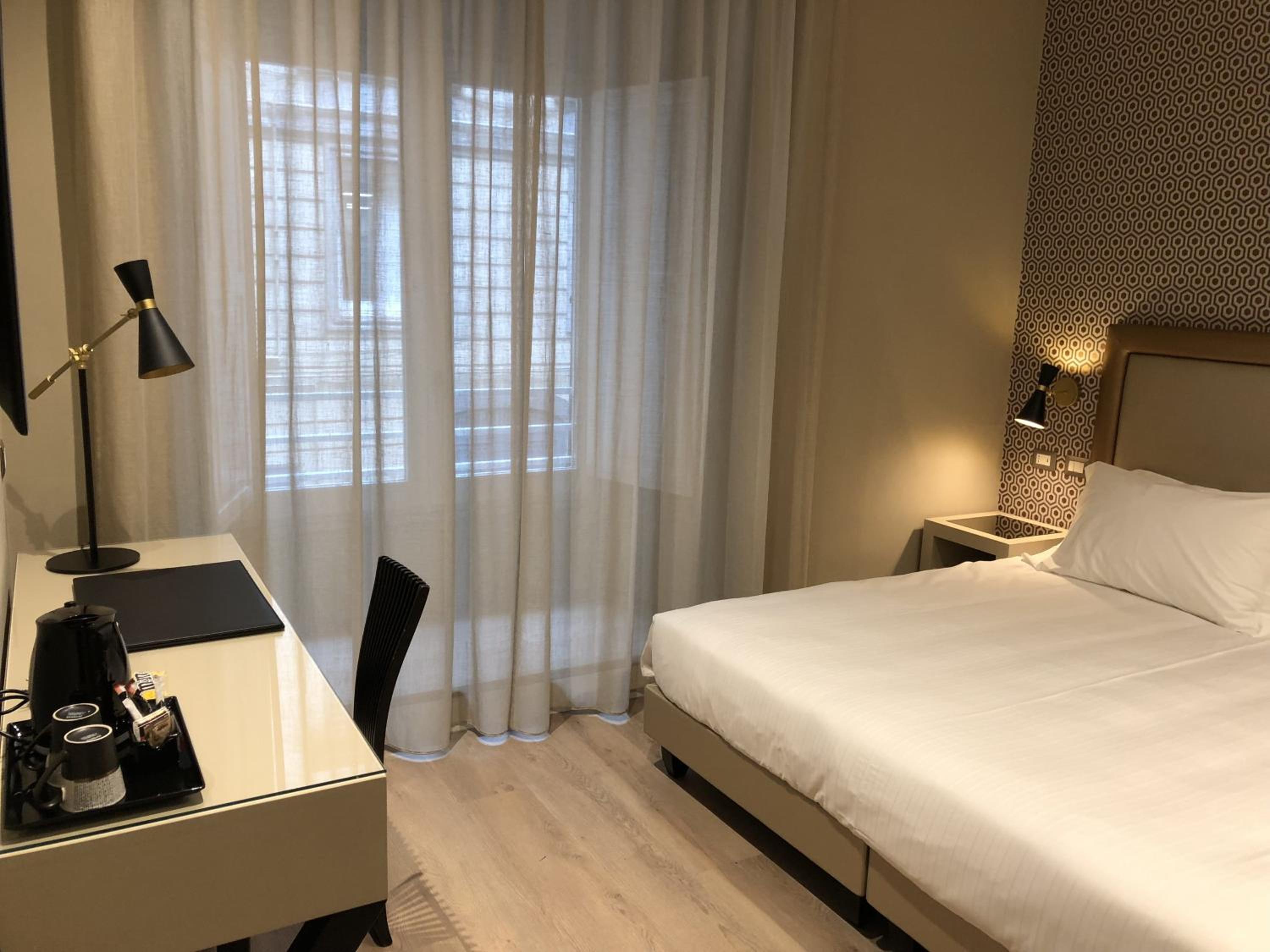 Deluxe Double or Twin Room