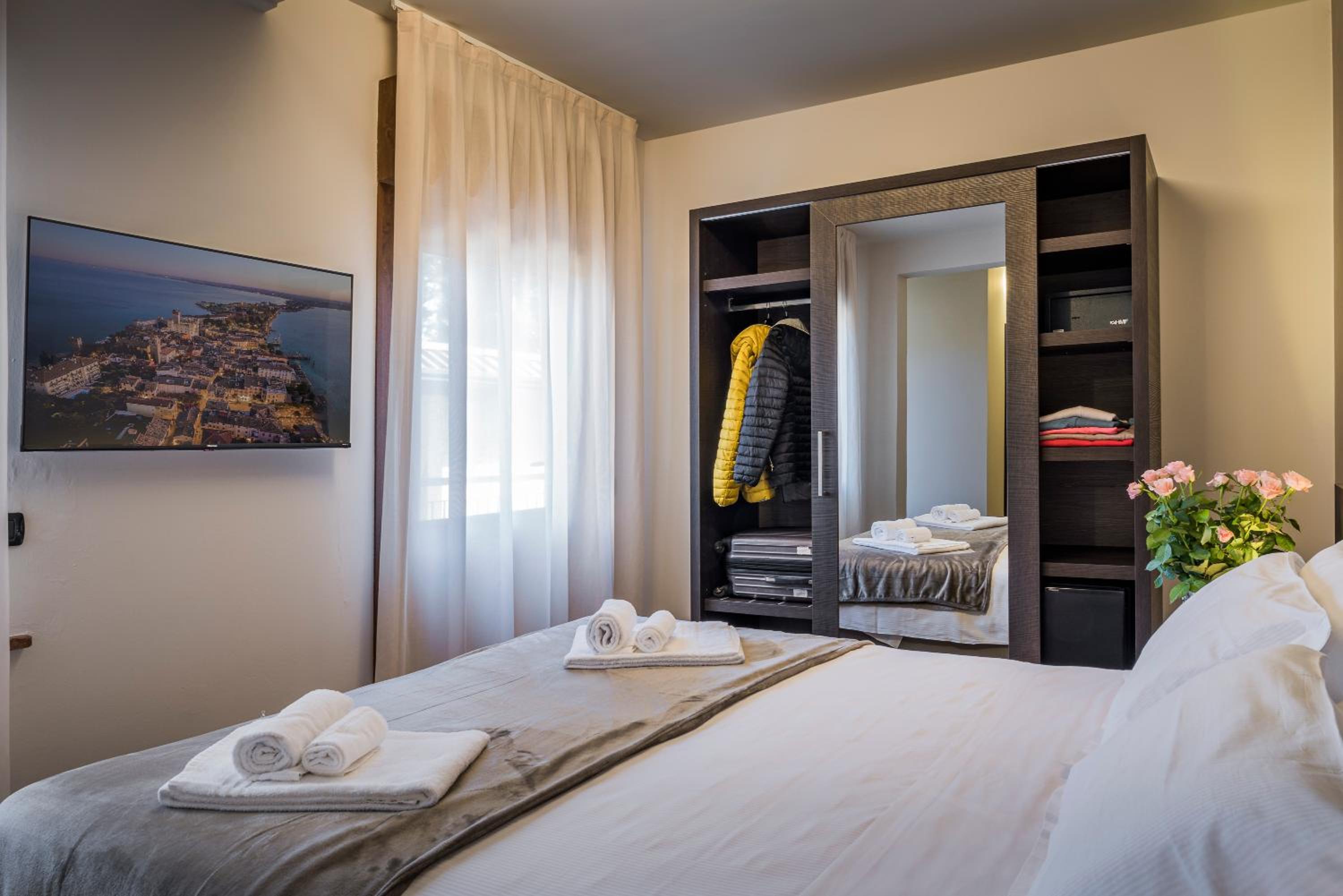 Superior Triple Room photo 2