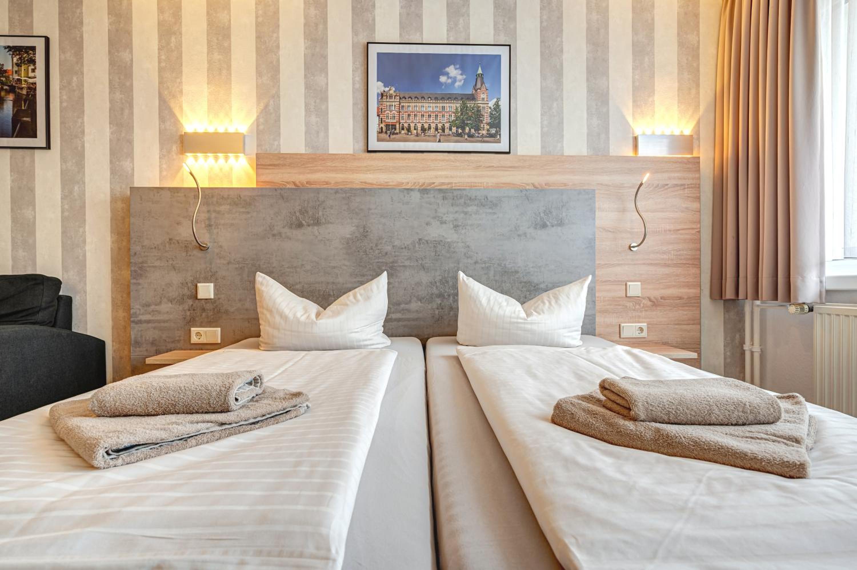 Large Double Room photo 3