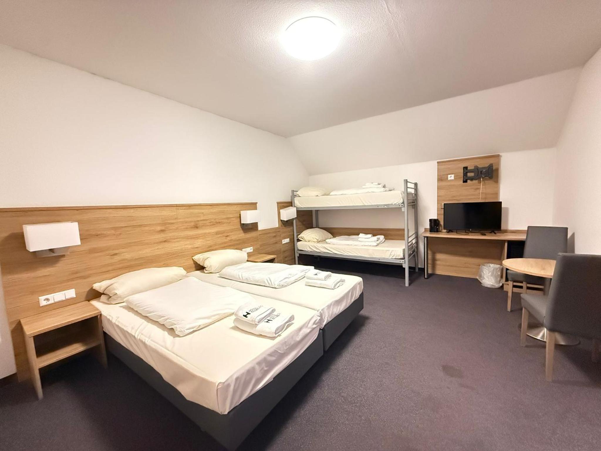 Quadruple Room with Private Bathroom
