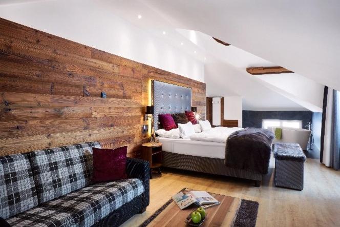 Suite with Sauna