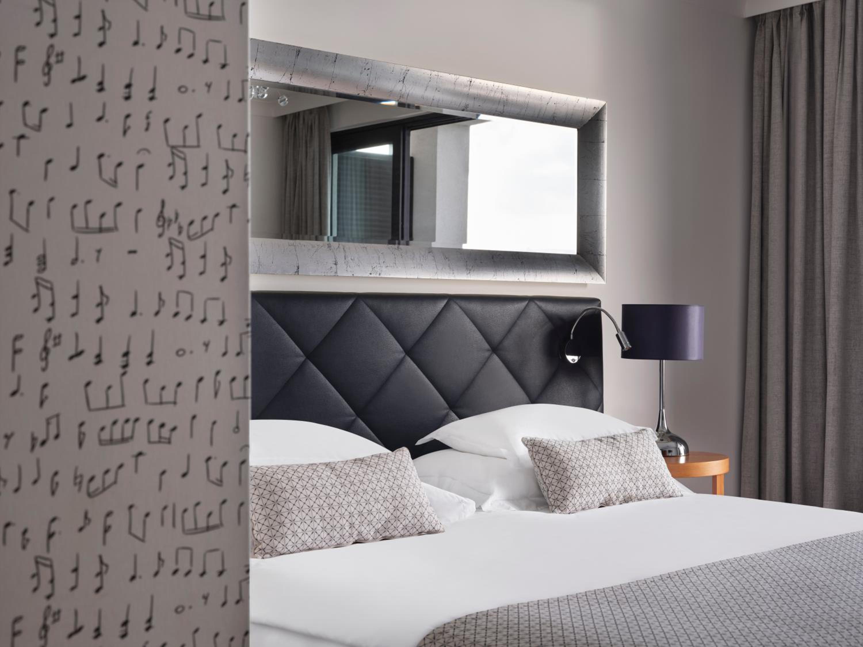 Deluxe Double Room with Balcony and Sea View
