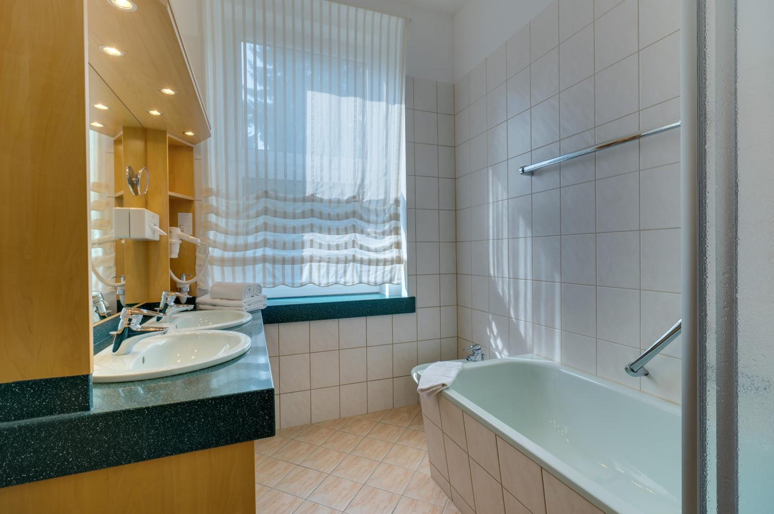 Double or Twin Room - Photo 2