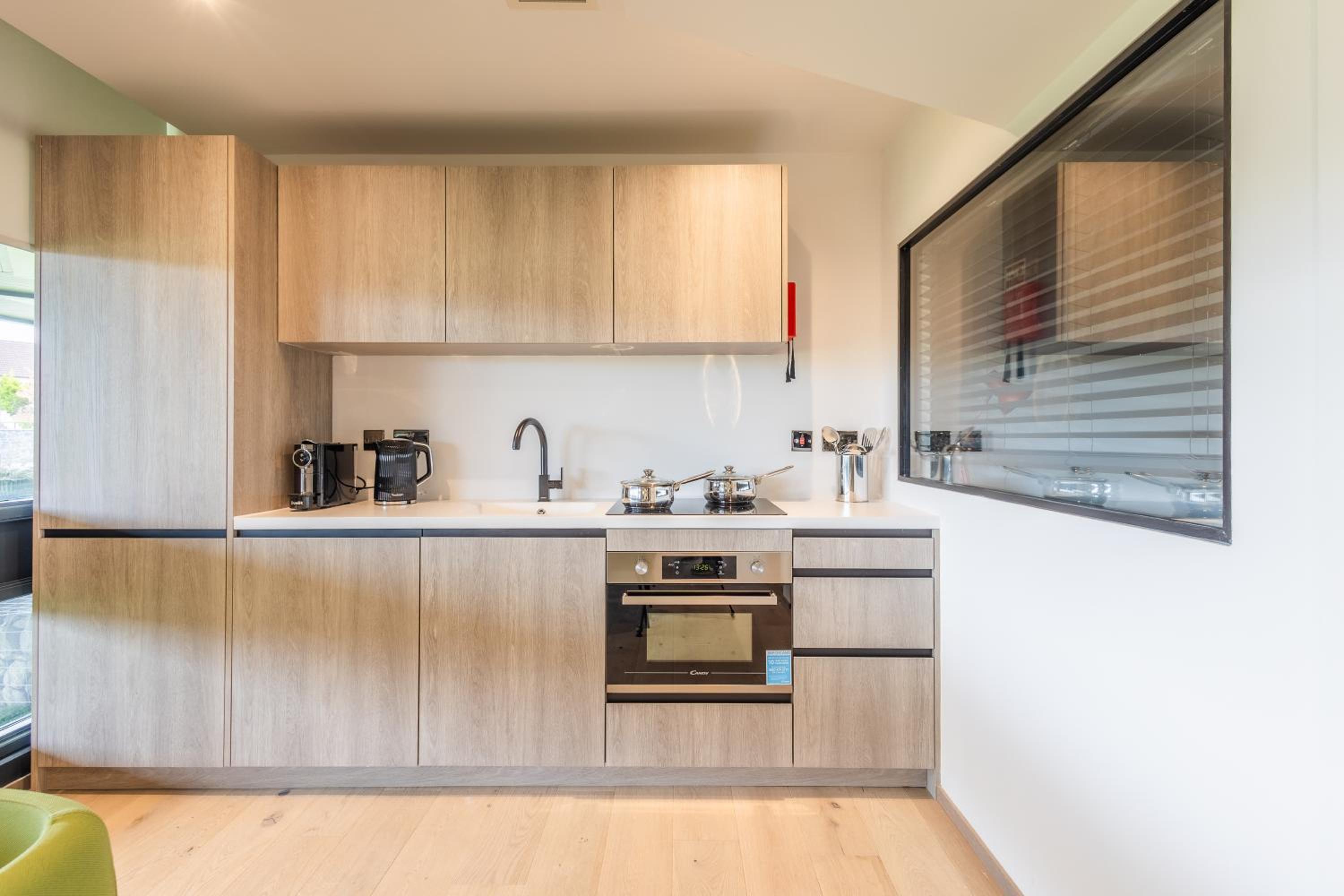 Three Bedroom Apartment (large double beds)