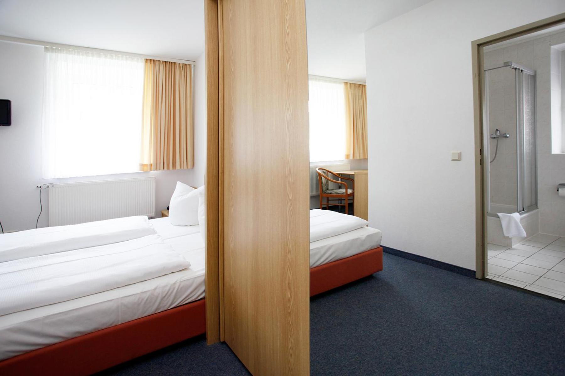 Double Room - Photo 11