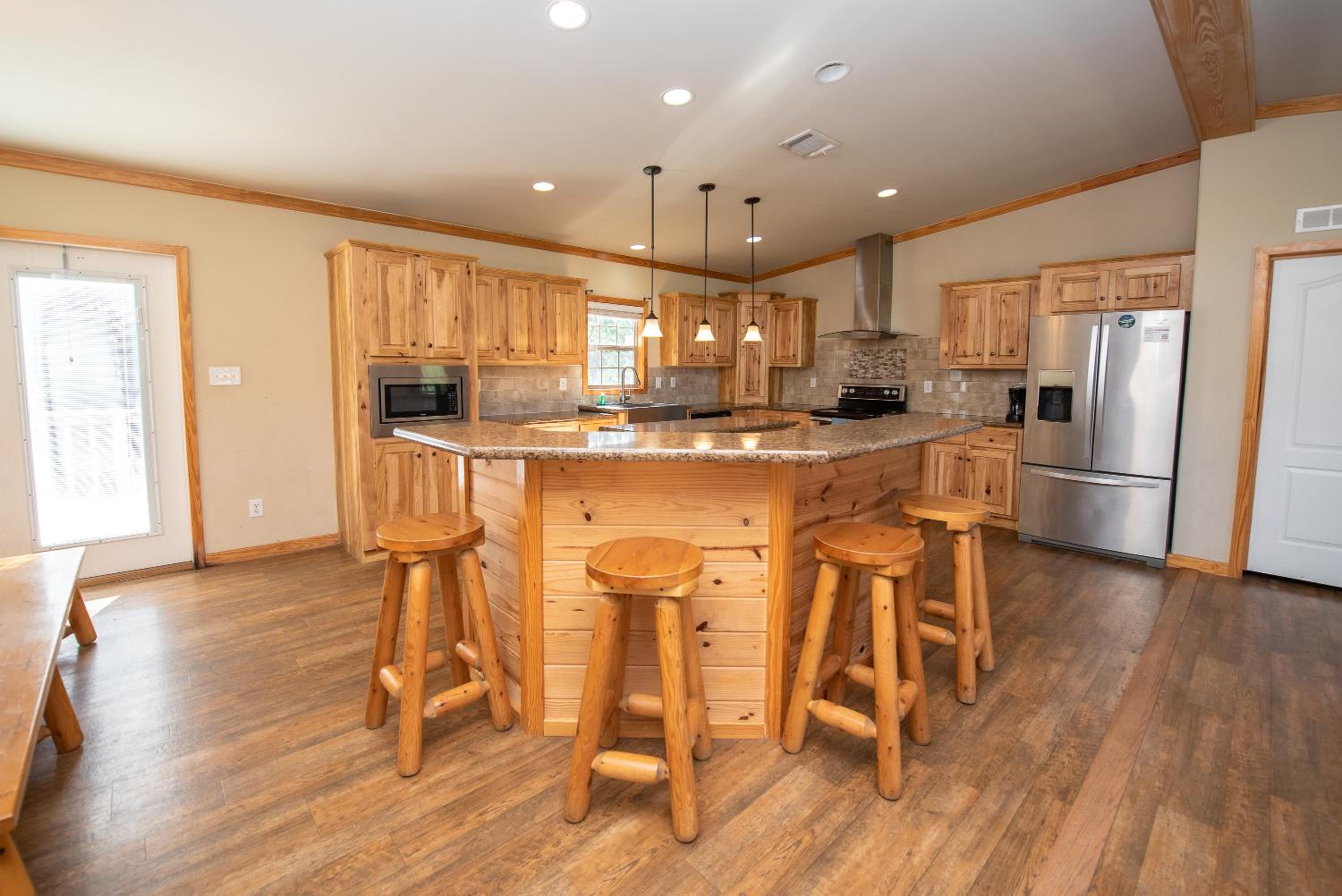Superior Bungalow photo 3
