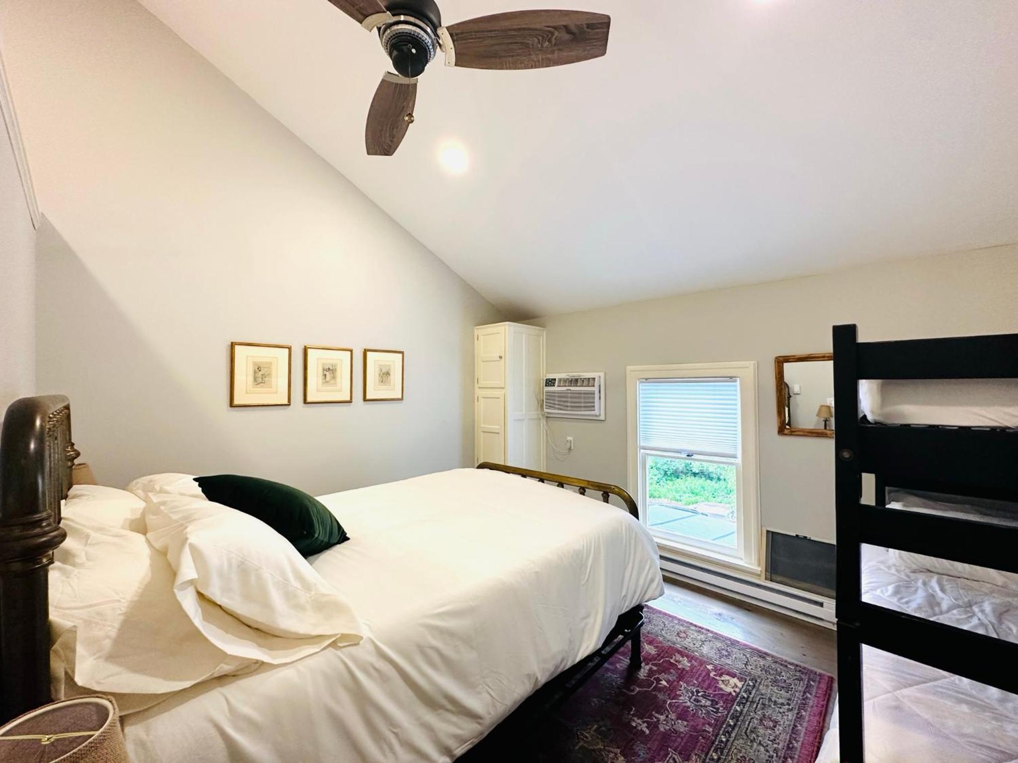 Three-Bedroom Home photo 3