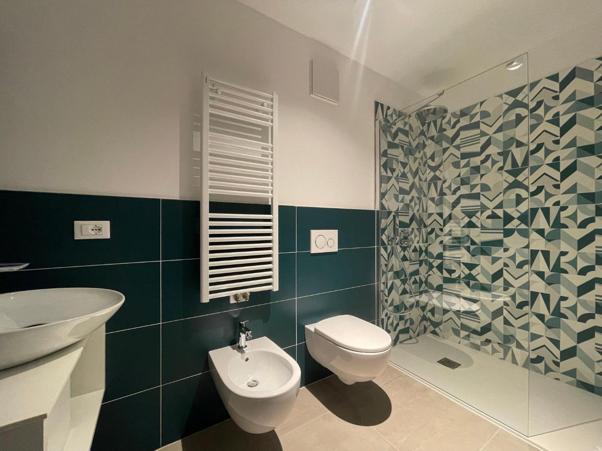 Deluxe One-Bedroom Apartment with Balcony photo 1