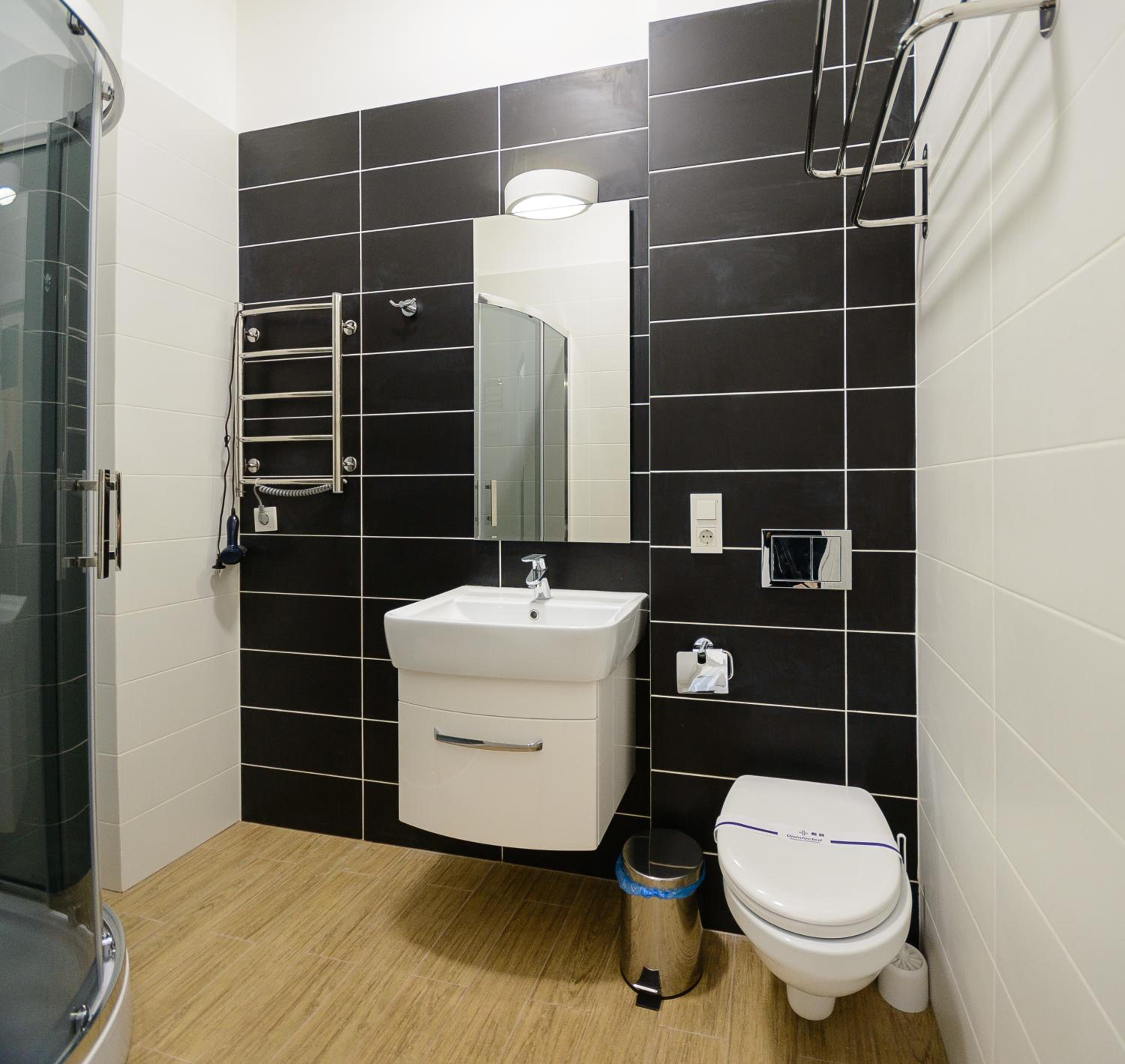 Designed Studio Apartment with Balcony on Khreschatyk 23 photo 2