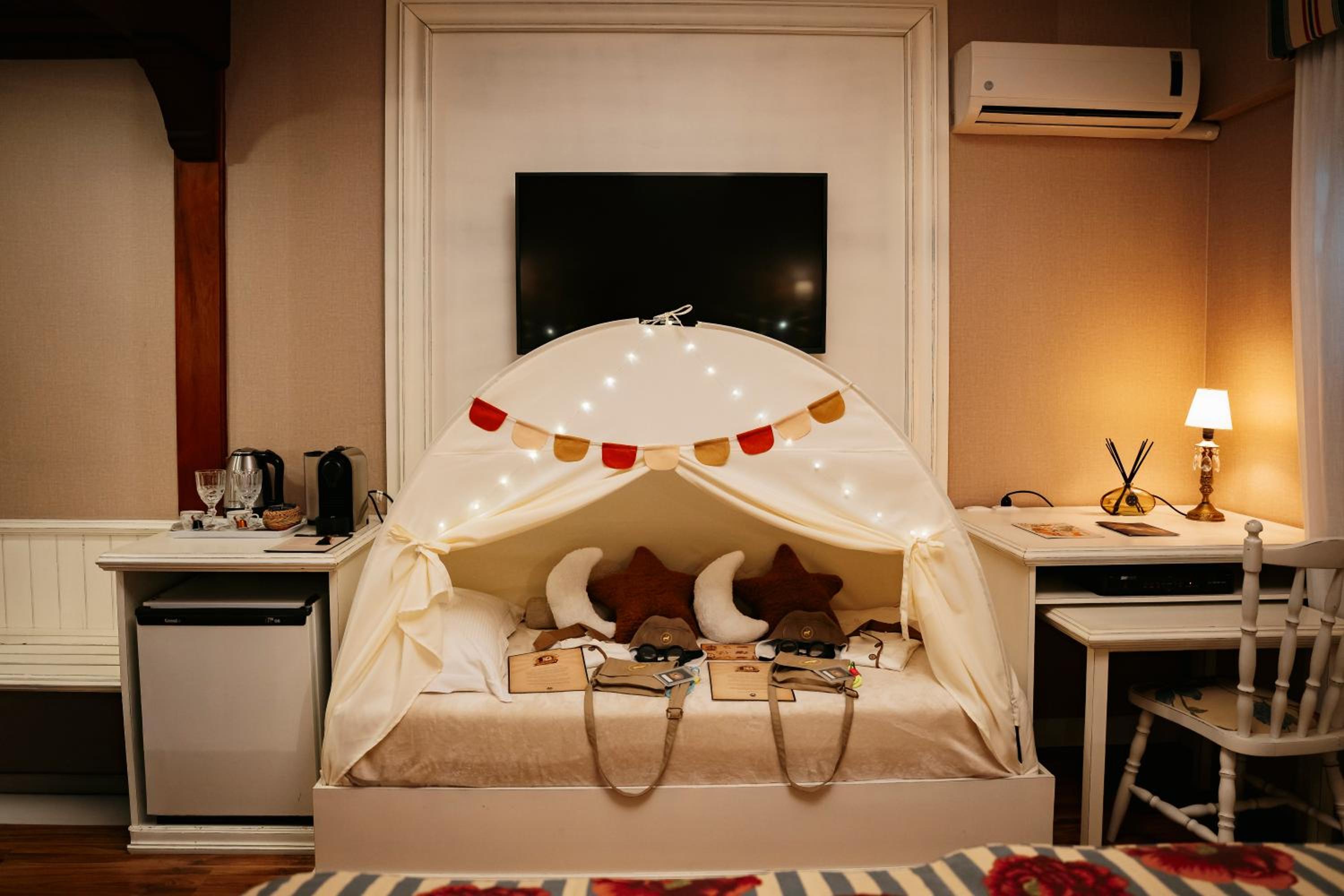 Deluxe Double Room with Bath photo 2