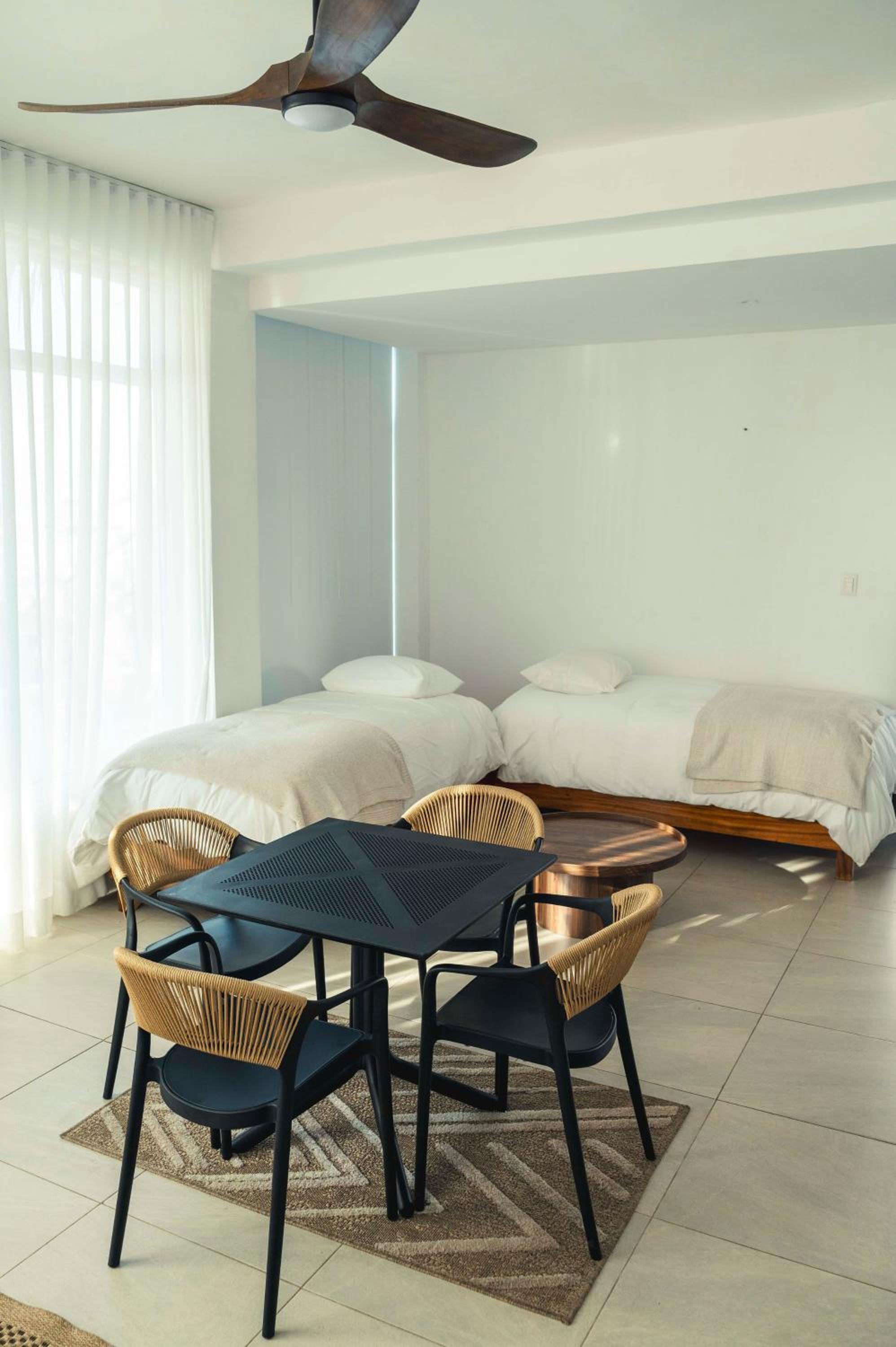 Deluxe King Suite photo 1