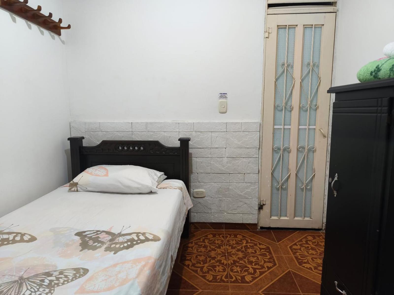 Single Room photo 2