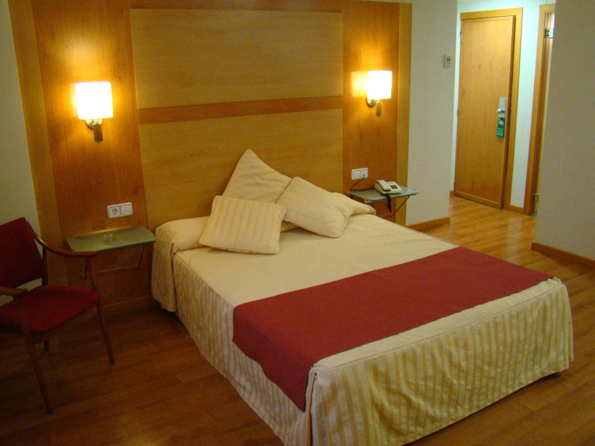 Double or Twin Room photo 3