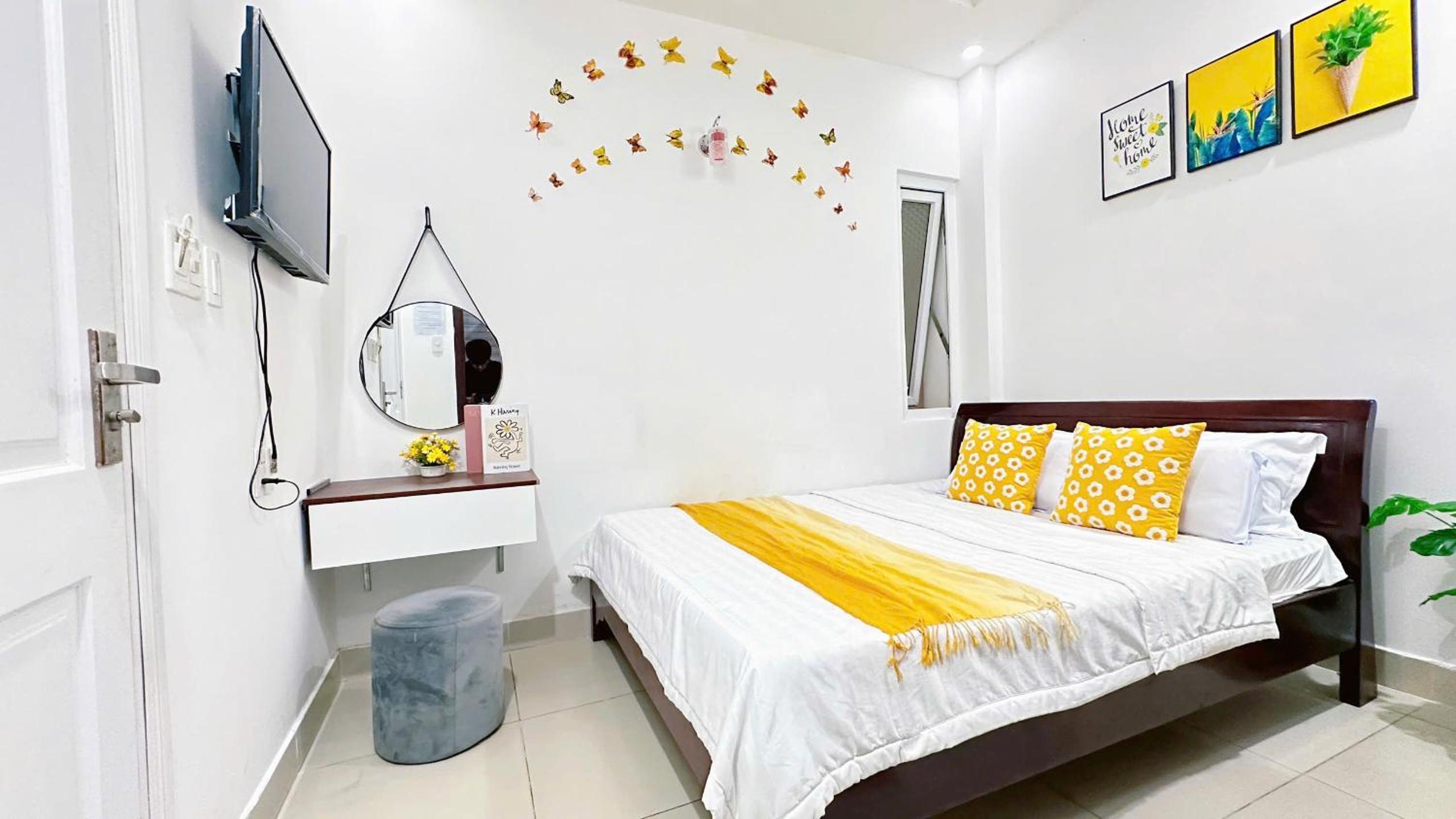 Double Room - Photo 18