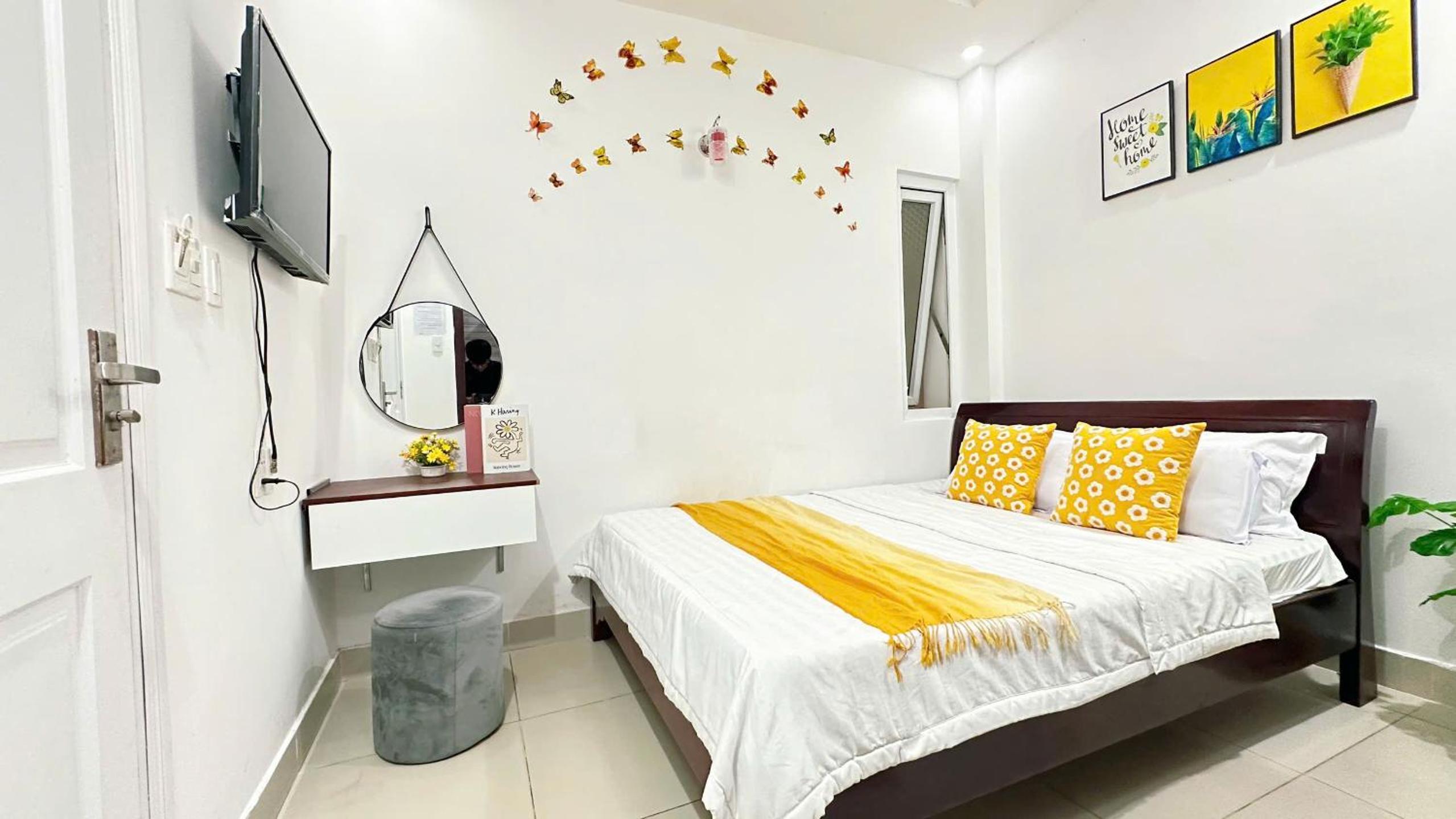 Double Room - Photo 16