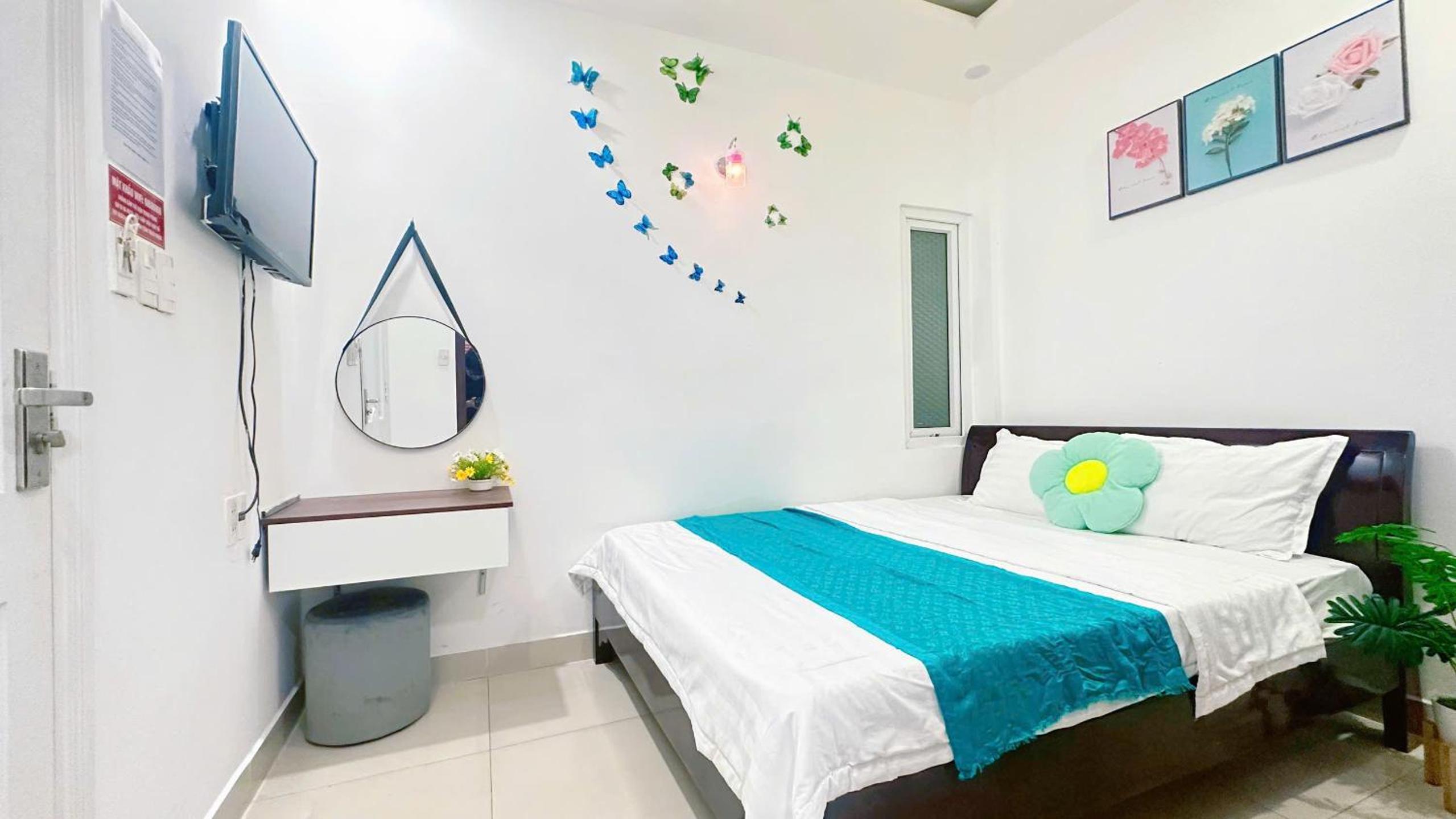 Double Room - Photo 17